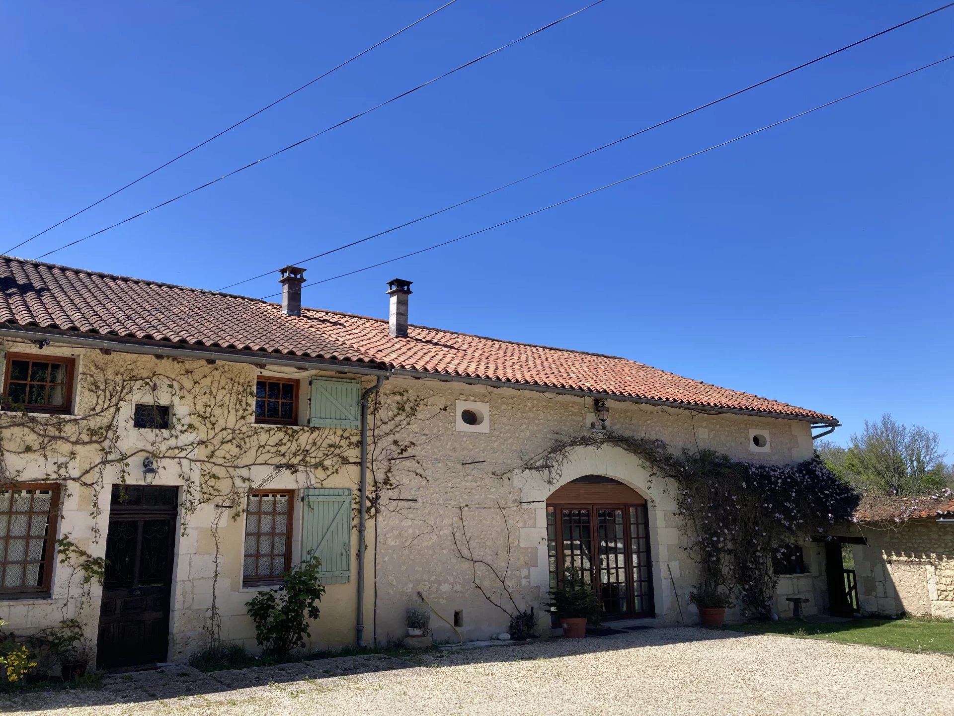 Charming stone house with large plot of land, Aquitaine – France – BVI72767