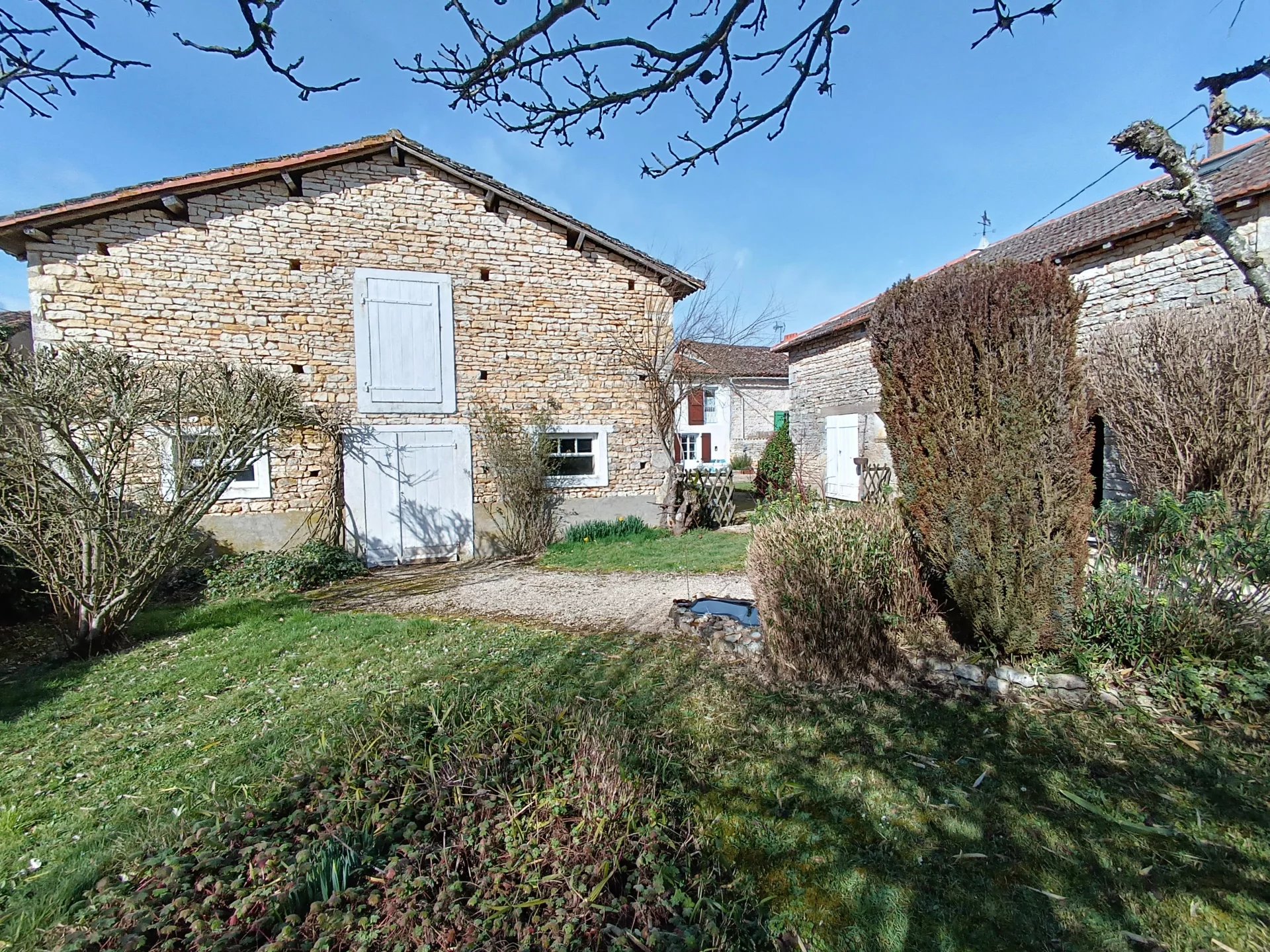 3 bedroom property with a gîte potential, close to amenities, Poitou-Charentes – France – BVI79758