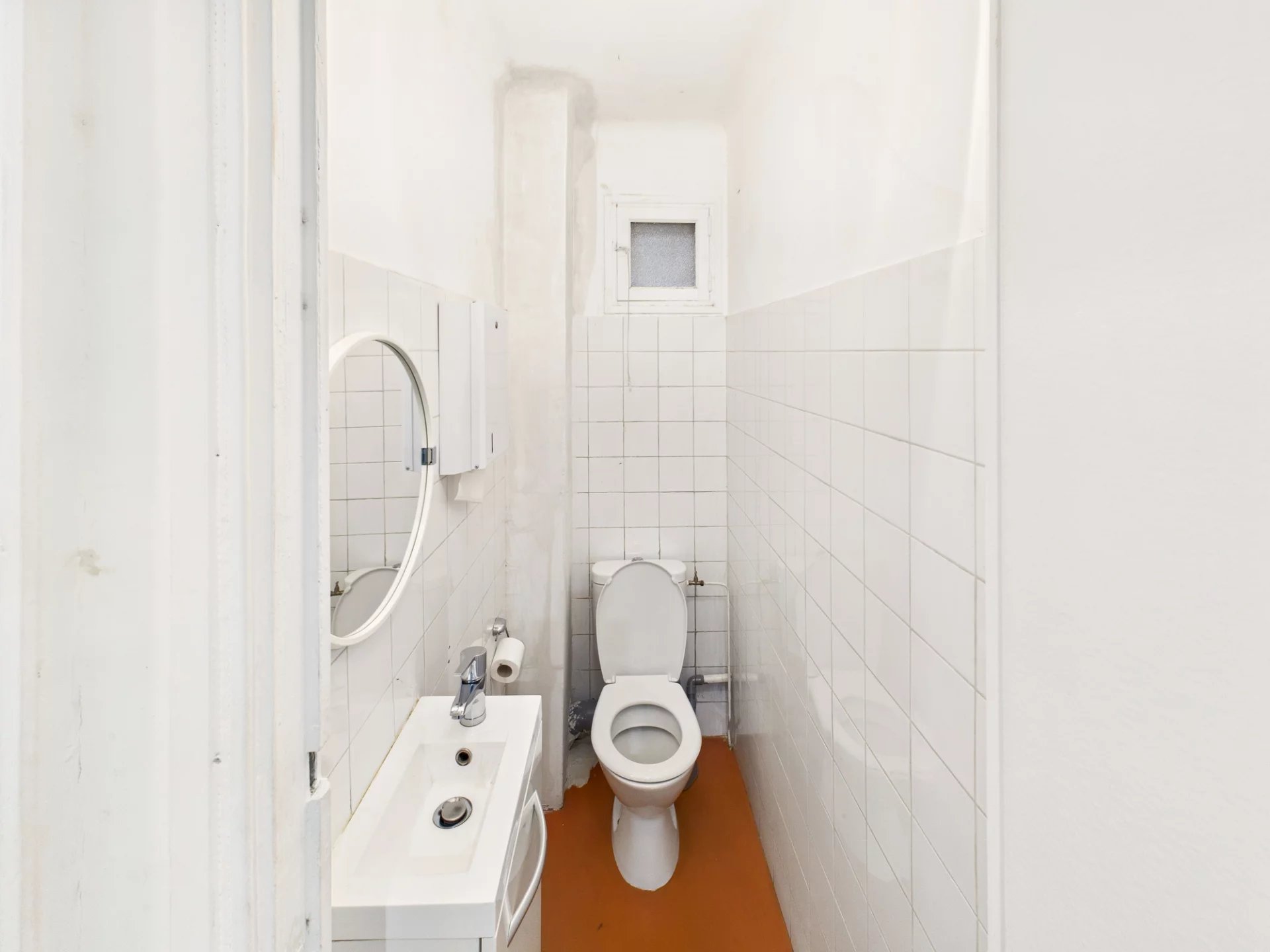 Apartment for sale, requiring renovation, located steps from the Rotonde in Aix-en-Provence., Provence-Alpes-Côte d’Azur – France – BVI83824