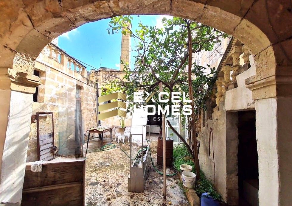 4 bedroom Character House in Qormi, Malta – 65452