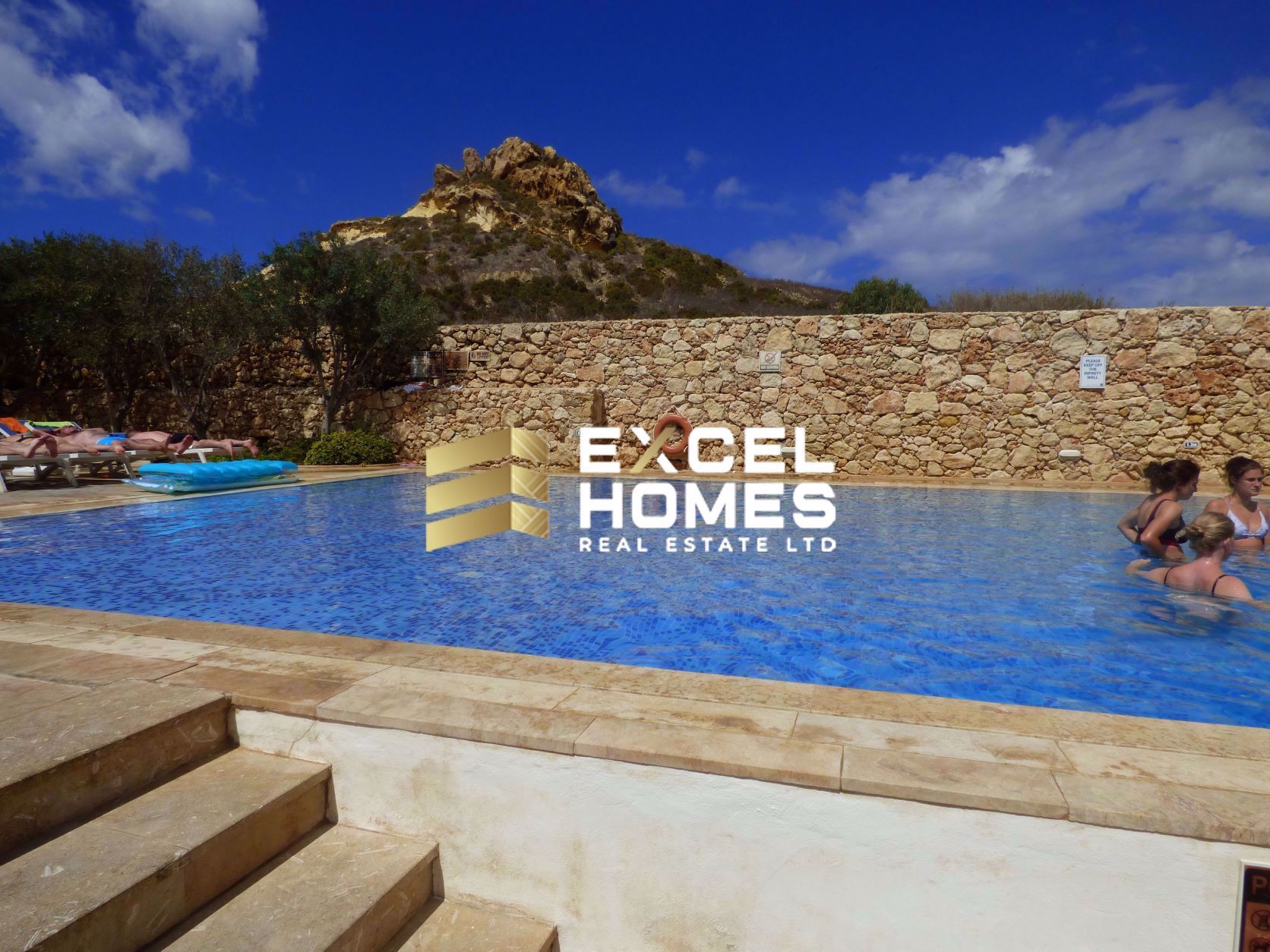 3 bedroom Apartment in Marsalforn, Malta – 65430