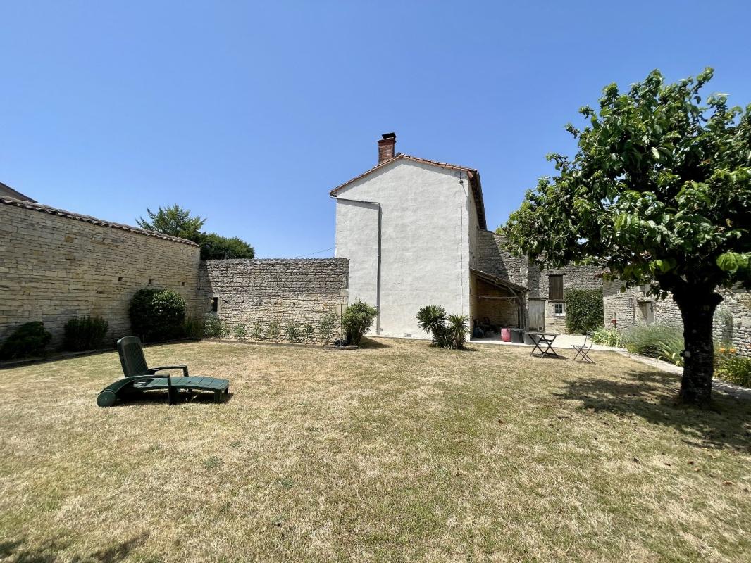 3 bedroom propriete in Loubille, Deux-Sèvres, France