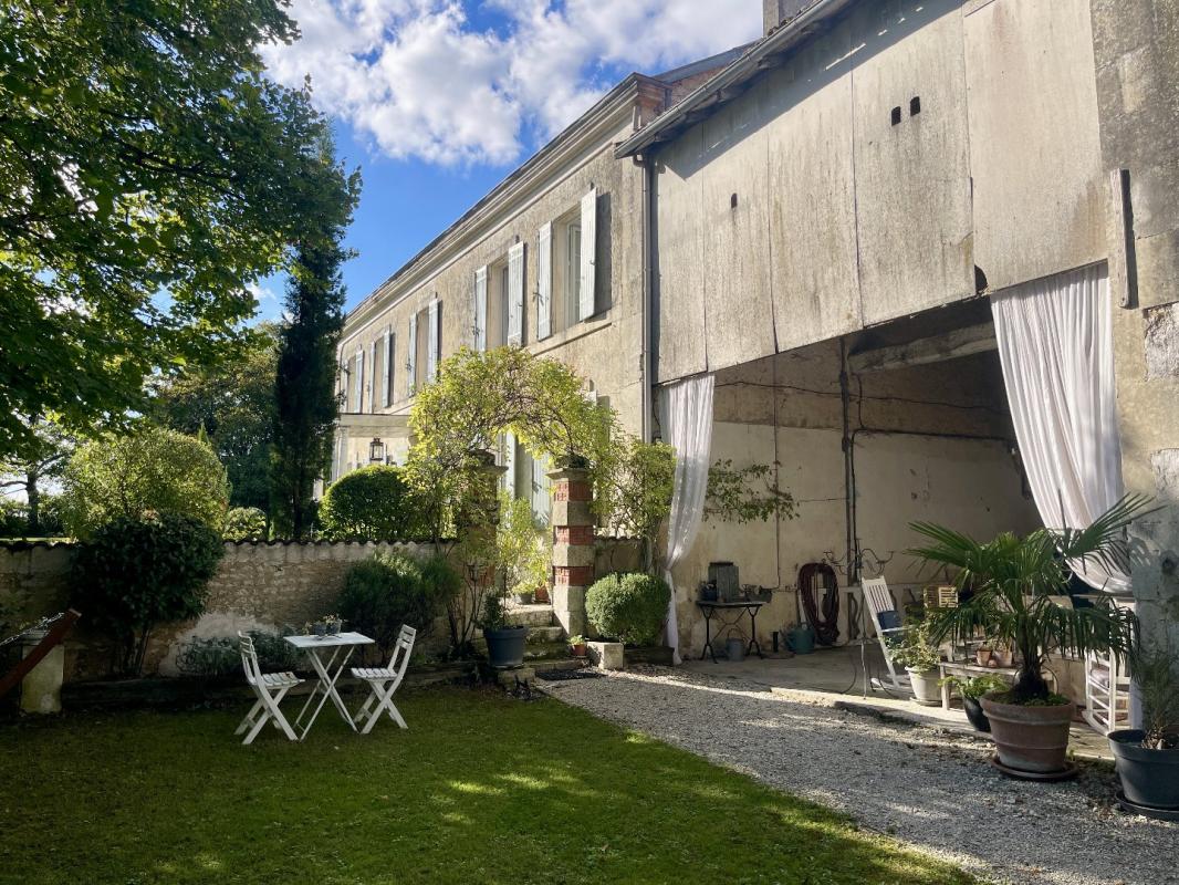 4 bedroom maison de maitre in Saint Denis Du Pin, Charente-Maritime, France