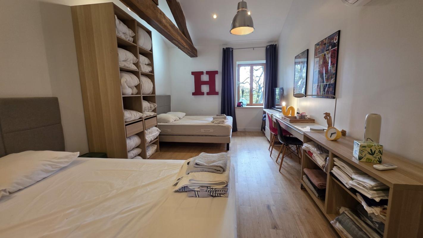 6 bedroom maison in Saint Antonin Noble Val, Tarn-et-Garonne, France