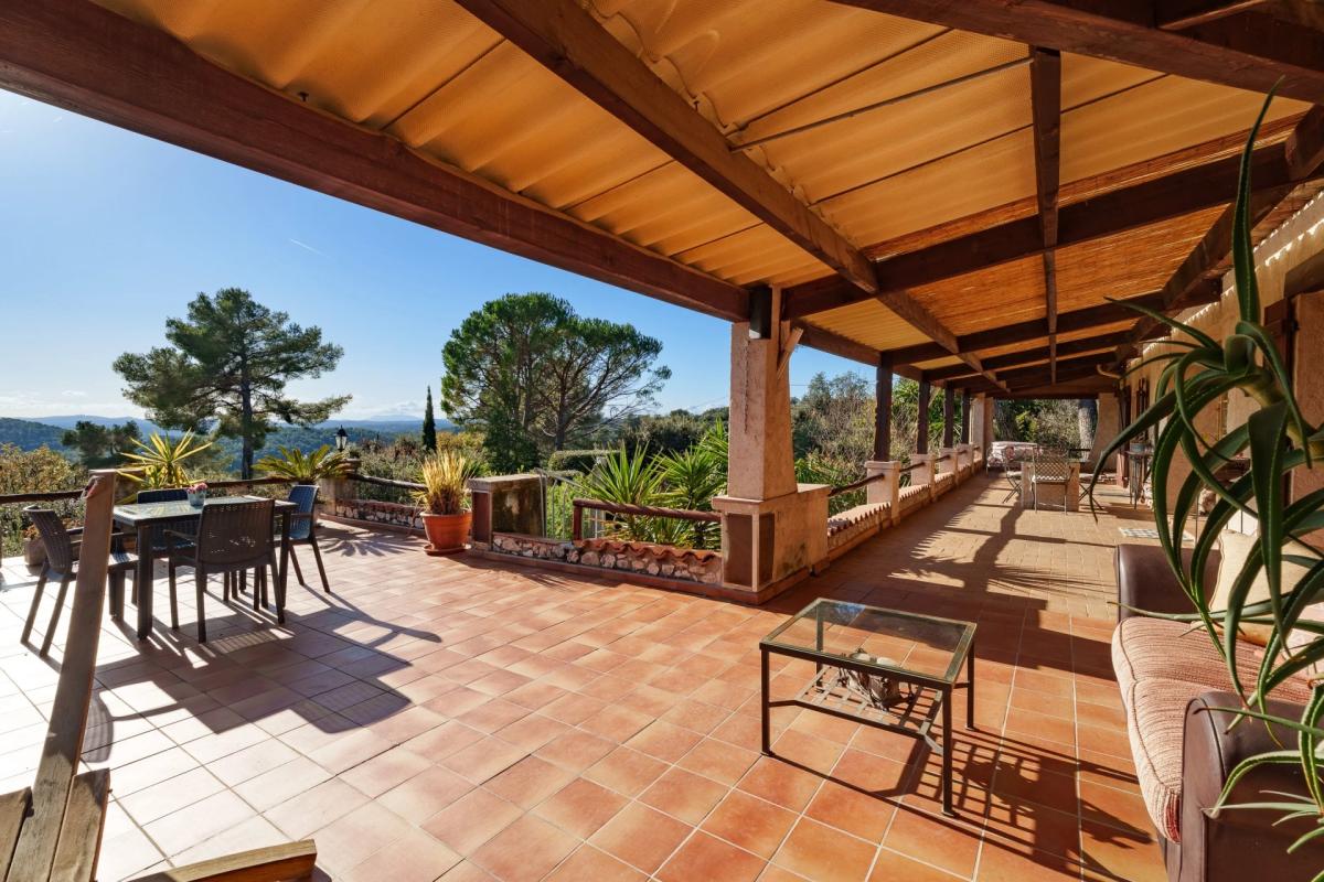 4 bedroom mas in Tourrettes-sur-loup, Alpes-Maritimes, France – 12030396570