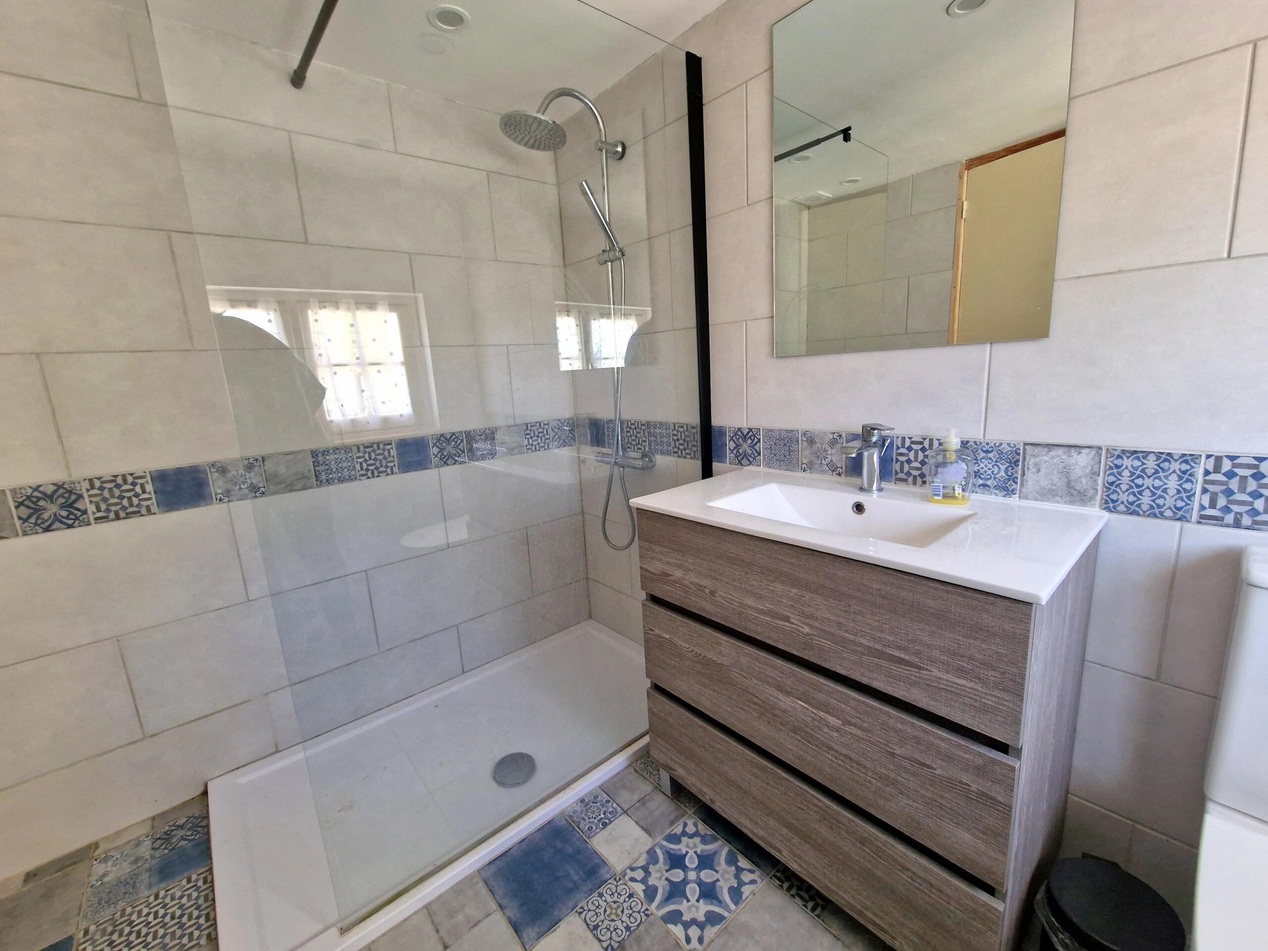 Charming Property Ensemble in a Picturesque Hamlet Setting, Aquitaine – France – BVI79097