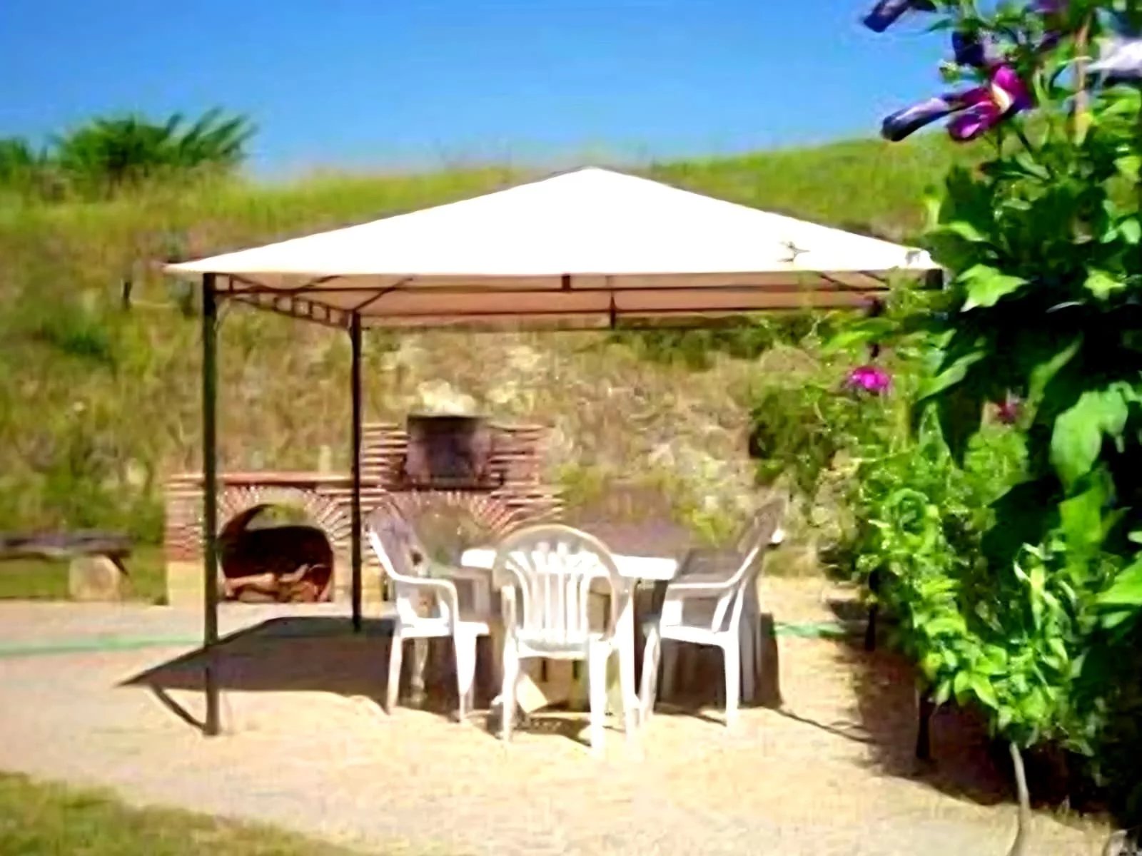 Charming Property Ensemble in a Picturesque Hamlet Setting, Aquitaine – France – BVI79097