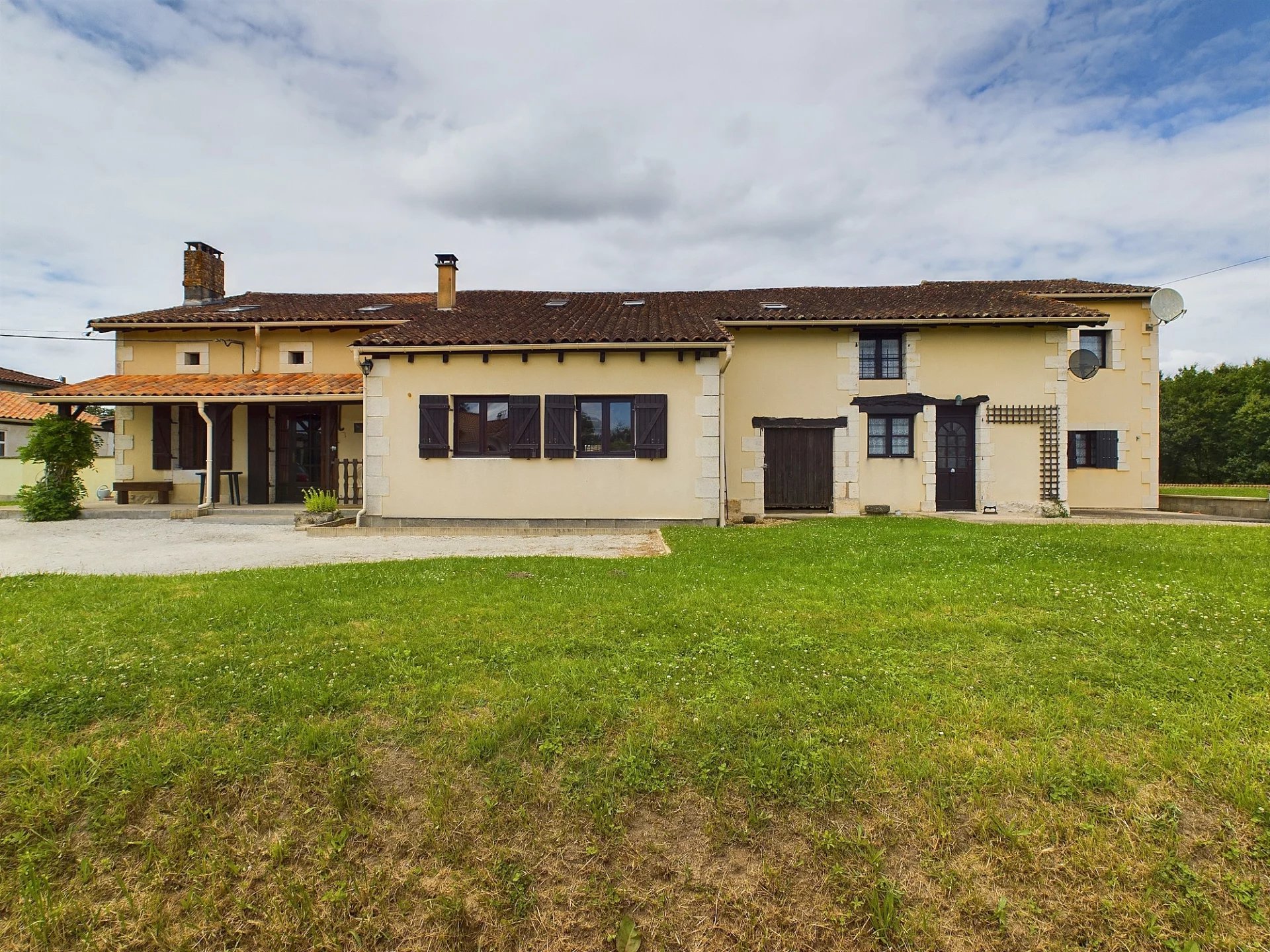 Large 9 bed/5 bath house with business opportunities, Aquitaine – France – BVI76055