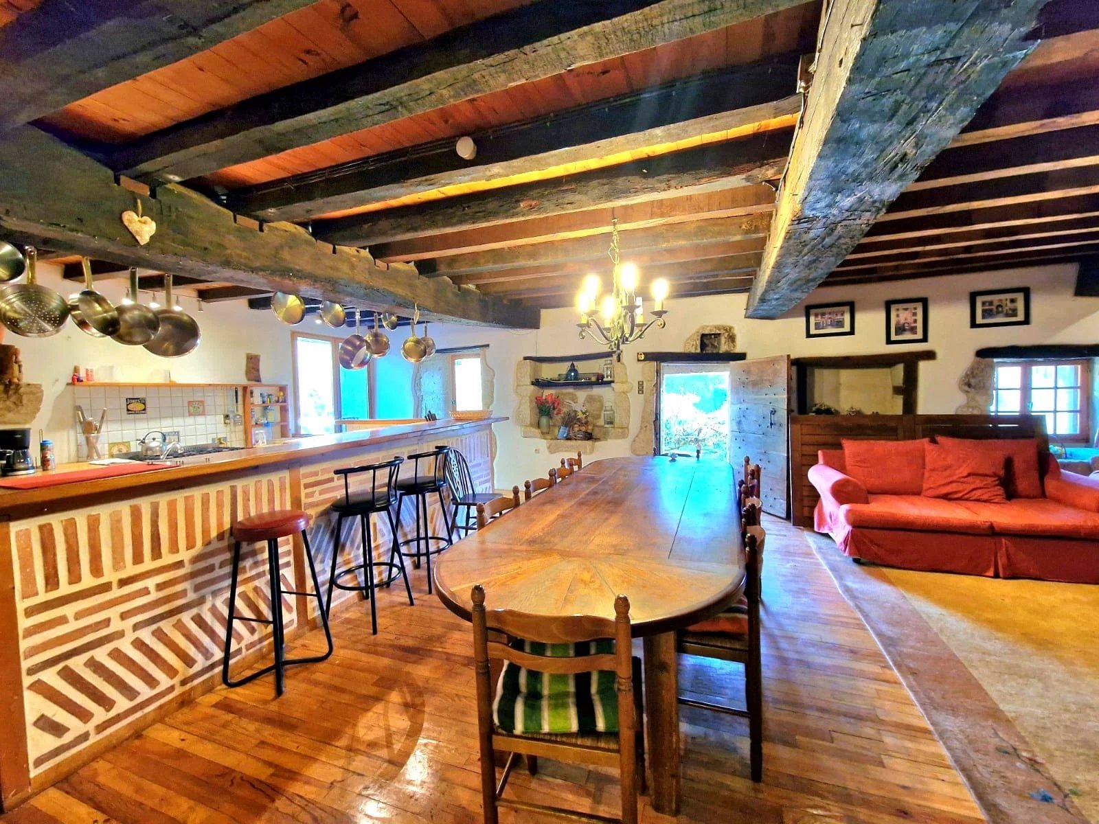 Stone Farmhouse with guest annex, lake and pool, Aquitaine – France – BVI79347