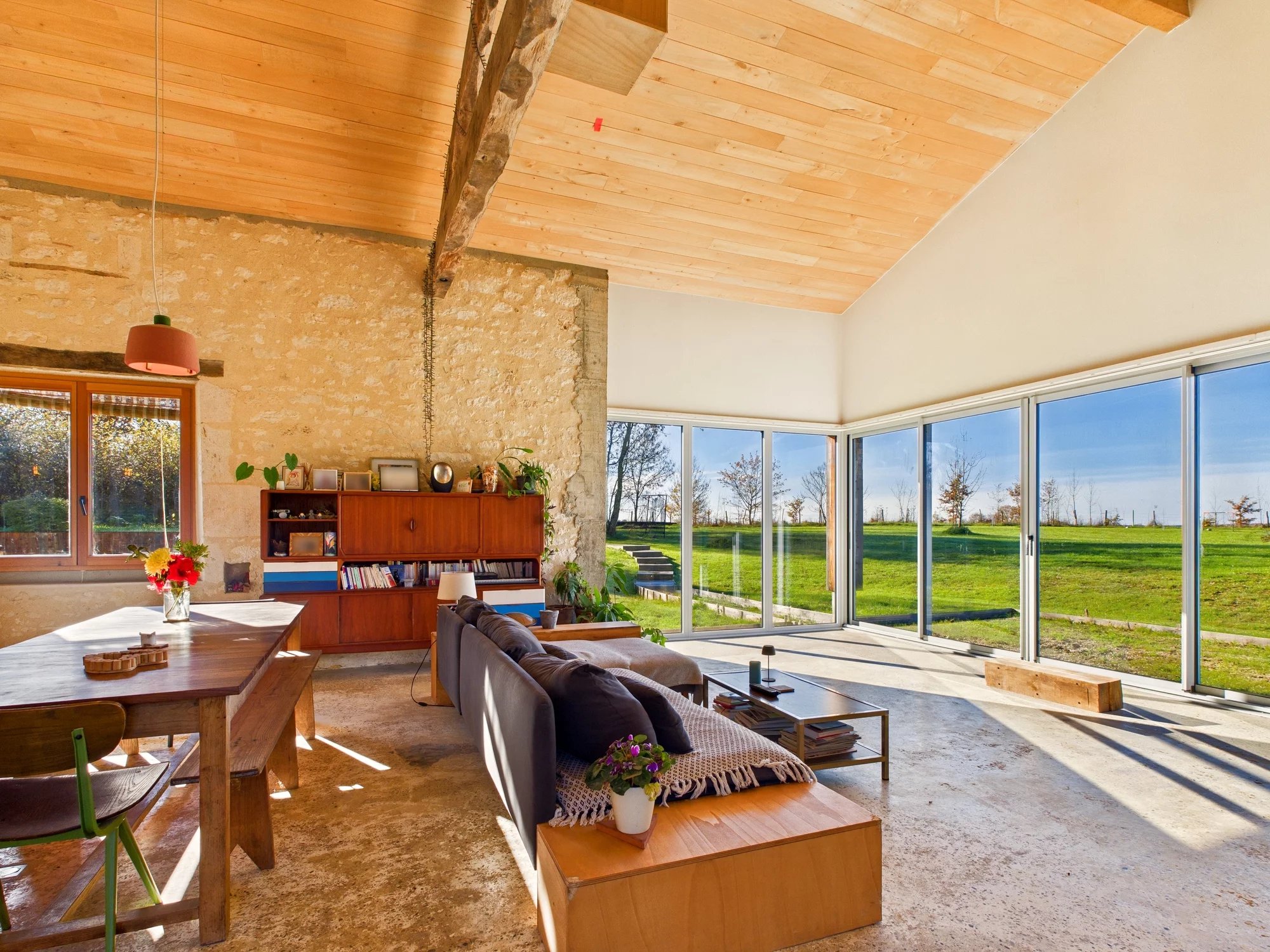 Two houses nestled in nature, on a vast 2-hectare plot, Aquitaine – France – BVI83063