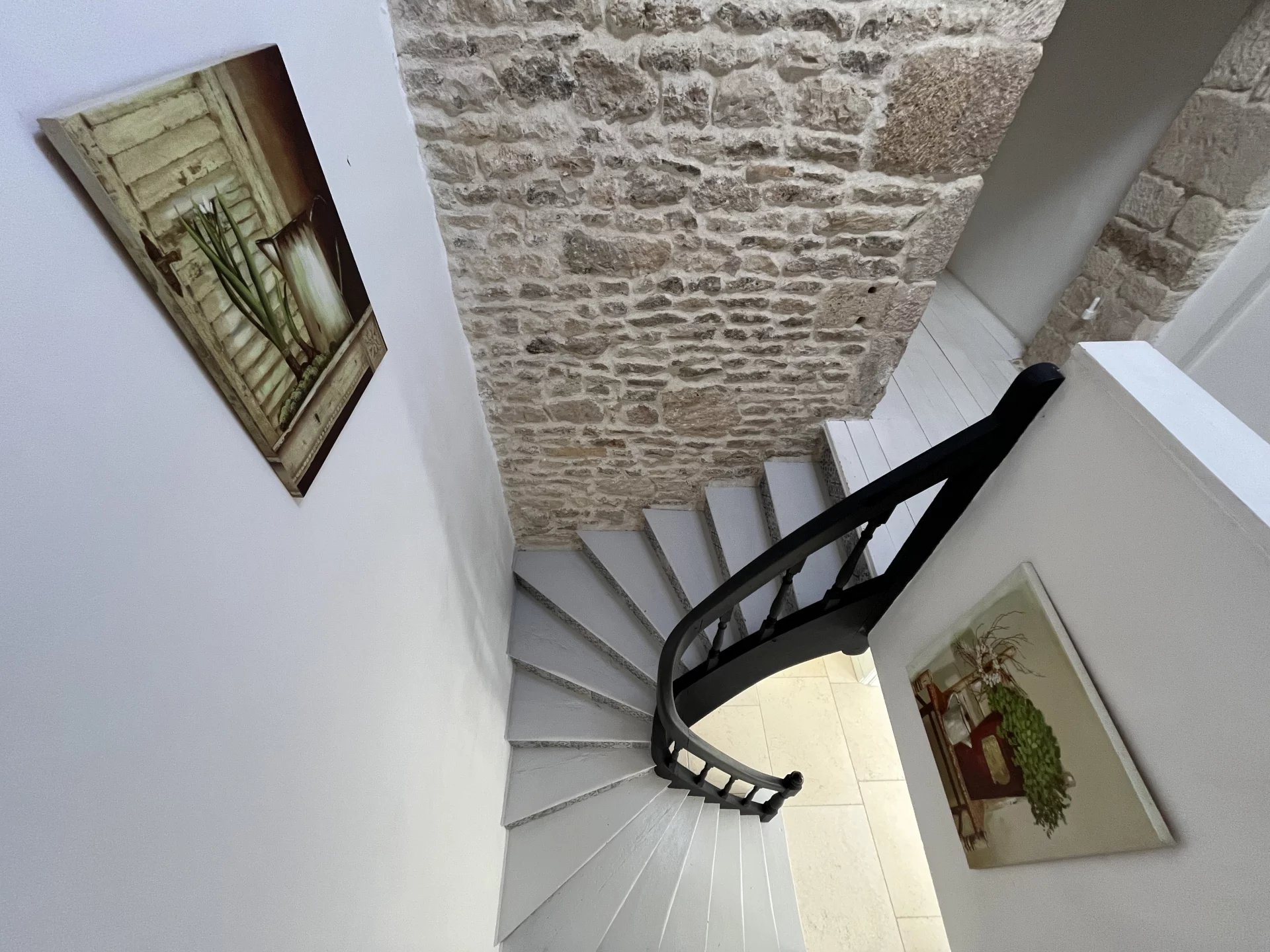 Charming Stone House with Three Bedrooms and Two Bathrooms, Poitou-Charentes – France – BVI83714