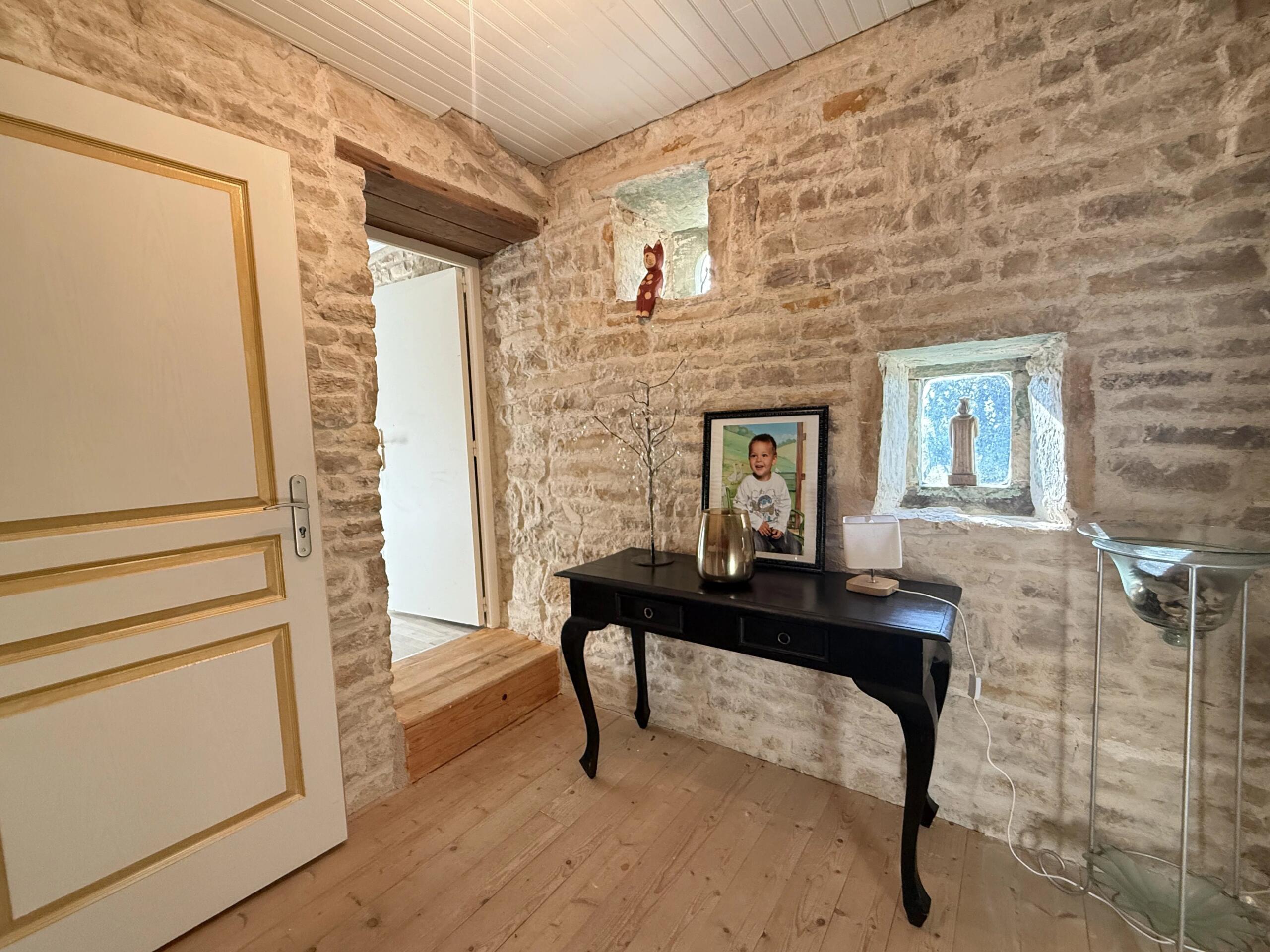 A large character property with an annex, outbuildings, and a fabulous view, Poitou-Charentes – France – BVI83901