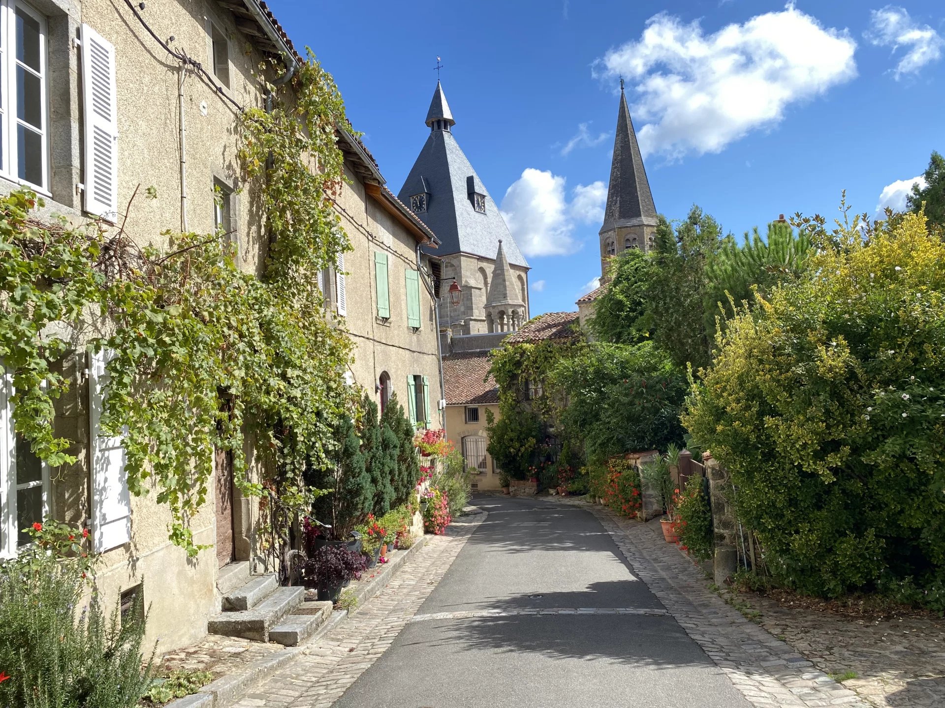Charming Townhouse in the Heart of Le Dorat, Limousin – France – BVI82744