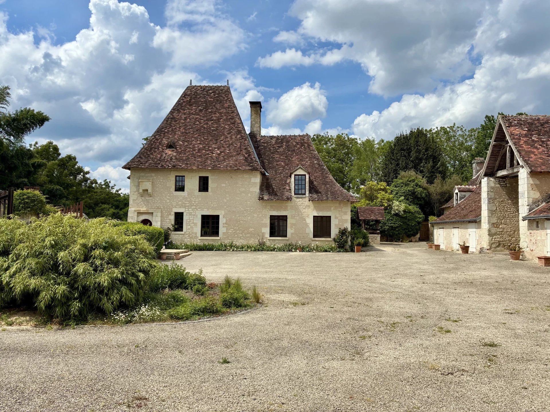 14th C Manor house, guest house,  large outbuildings and land, Centre – France – BVI80325