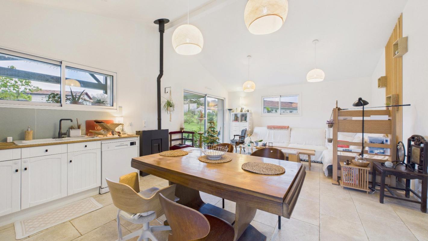 2 bedroom maison in Guiche, Pyrénées-Atlantiques, France – 6BF613534E5745DD