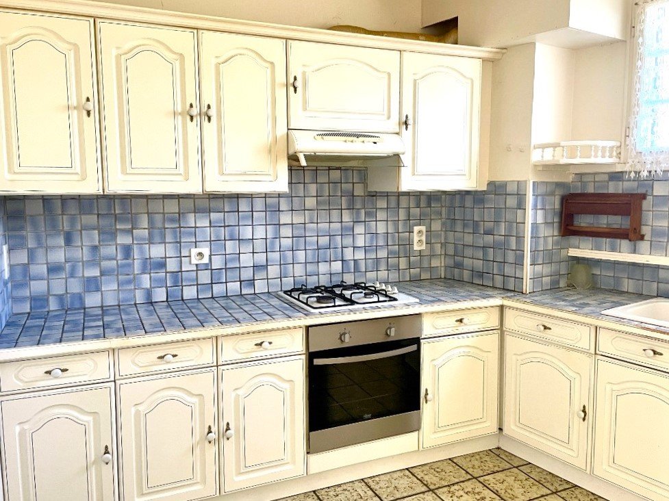 2 bedroom maison in Entraygues Sur Truyere, Aveyron, France – D33B0C08B3994268