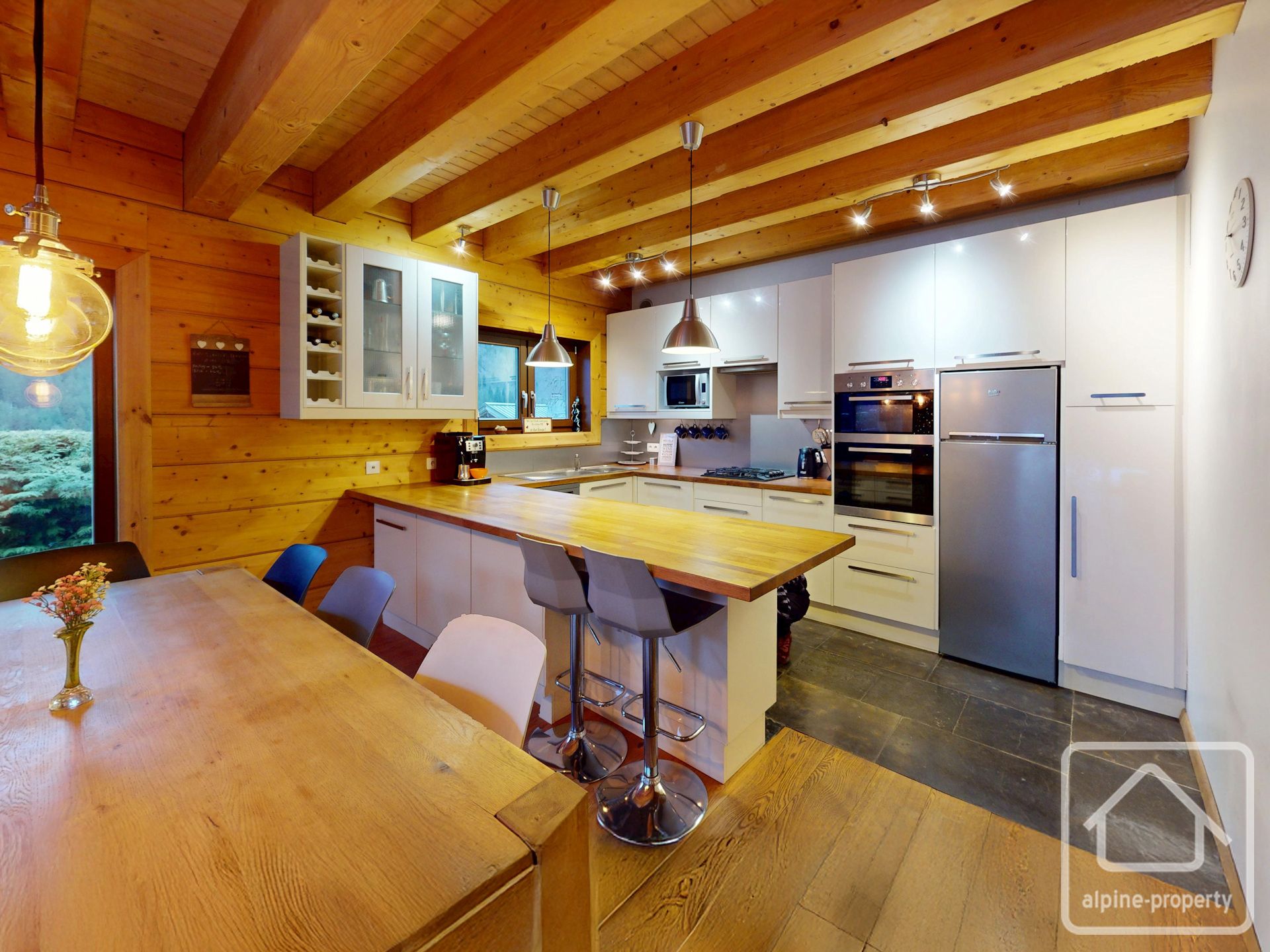 4 En Suite Bedroom Chalet With Garden, Gym & Sauna, Garage, Mountain Views – CHOUCA