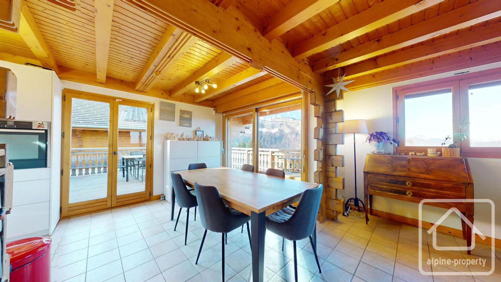 Renovated Chalet, 4 Bedrooms, 2 Bathrooms, Panoramic View, South-west Facing, Garage And Garden. – OXALIS