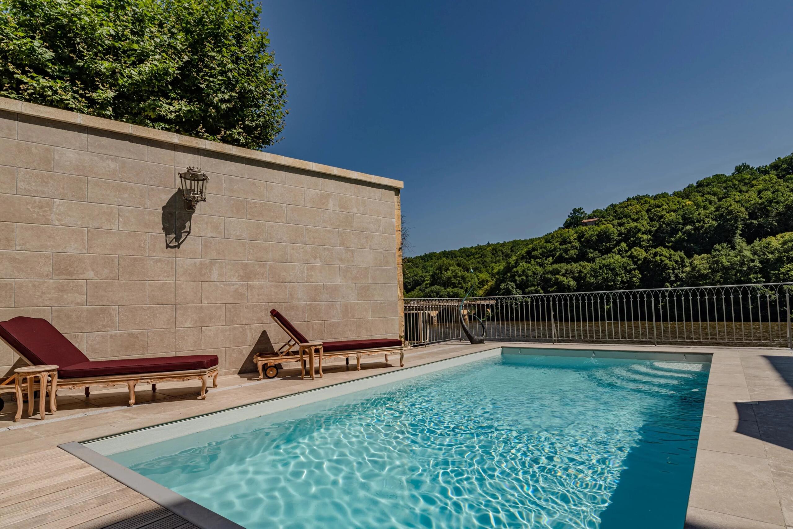 Exquisitely renovated 13th Century chateau with stunning views over the river Dordogne, Aquitaine – France – BVI79255