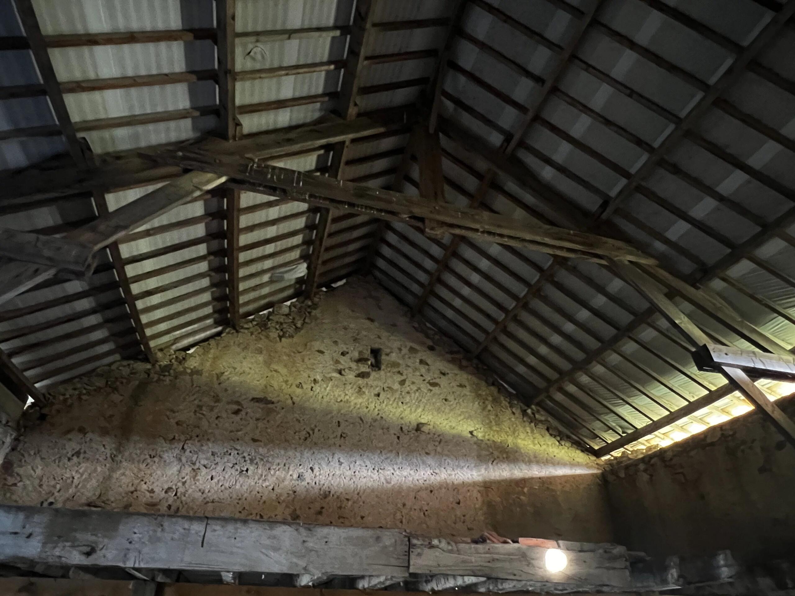 Barns for possible renovation, with over 5500m² of land, Limousin – France – BVI83963