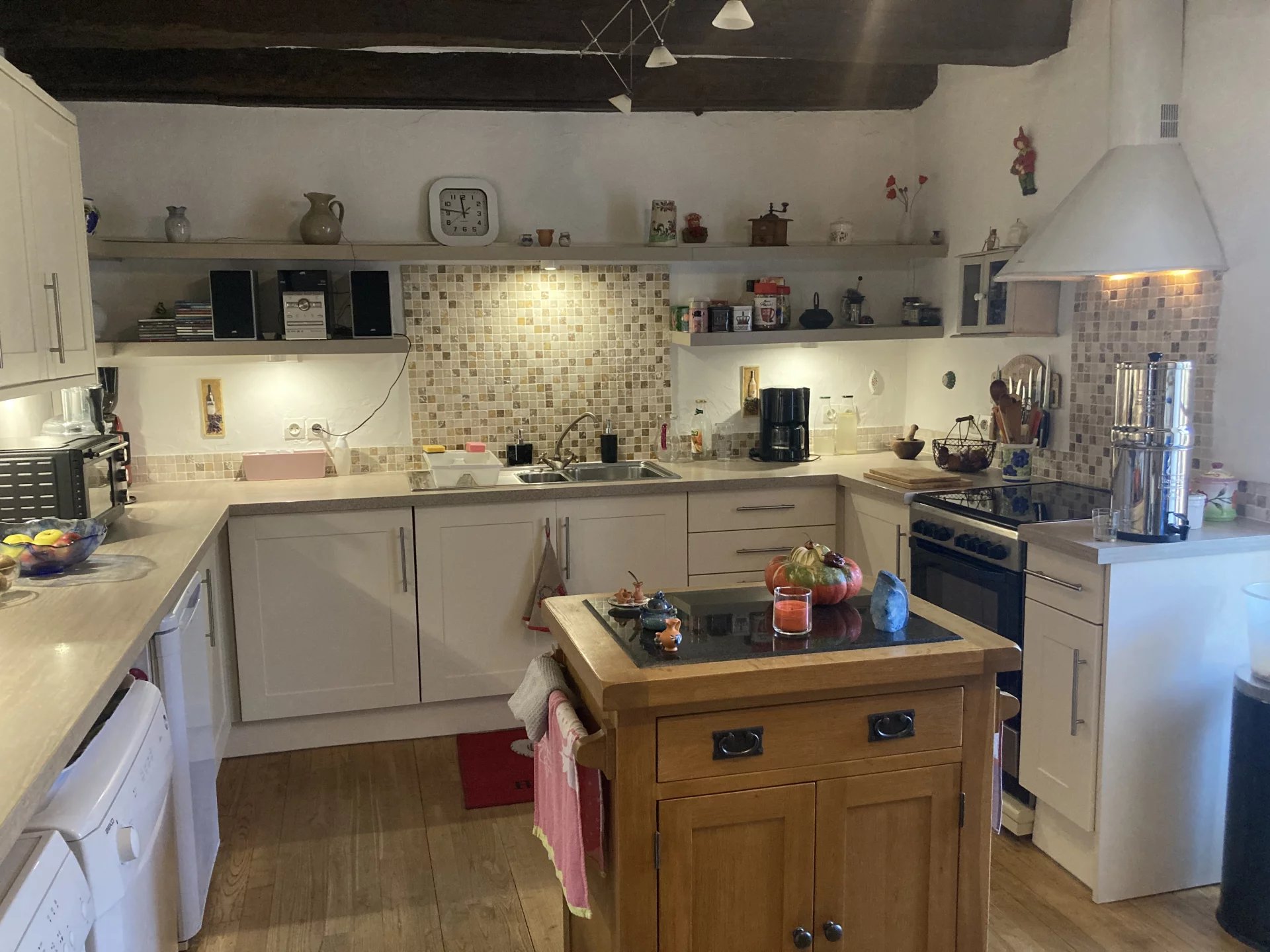 Character stone property set in mature gardens with pool, Aquitaine – France – BVI83866