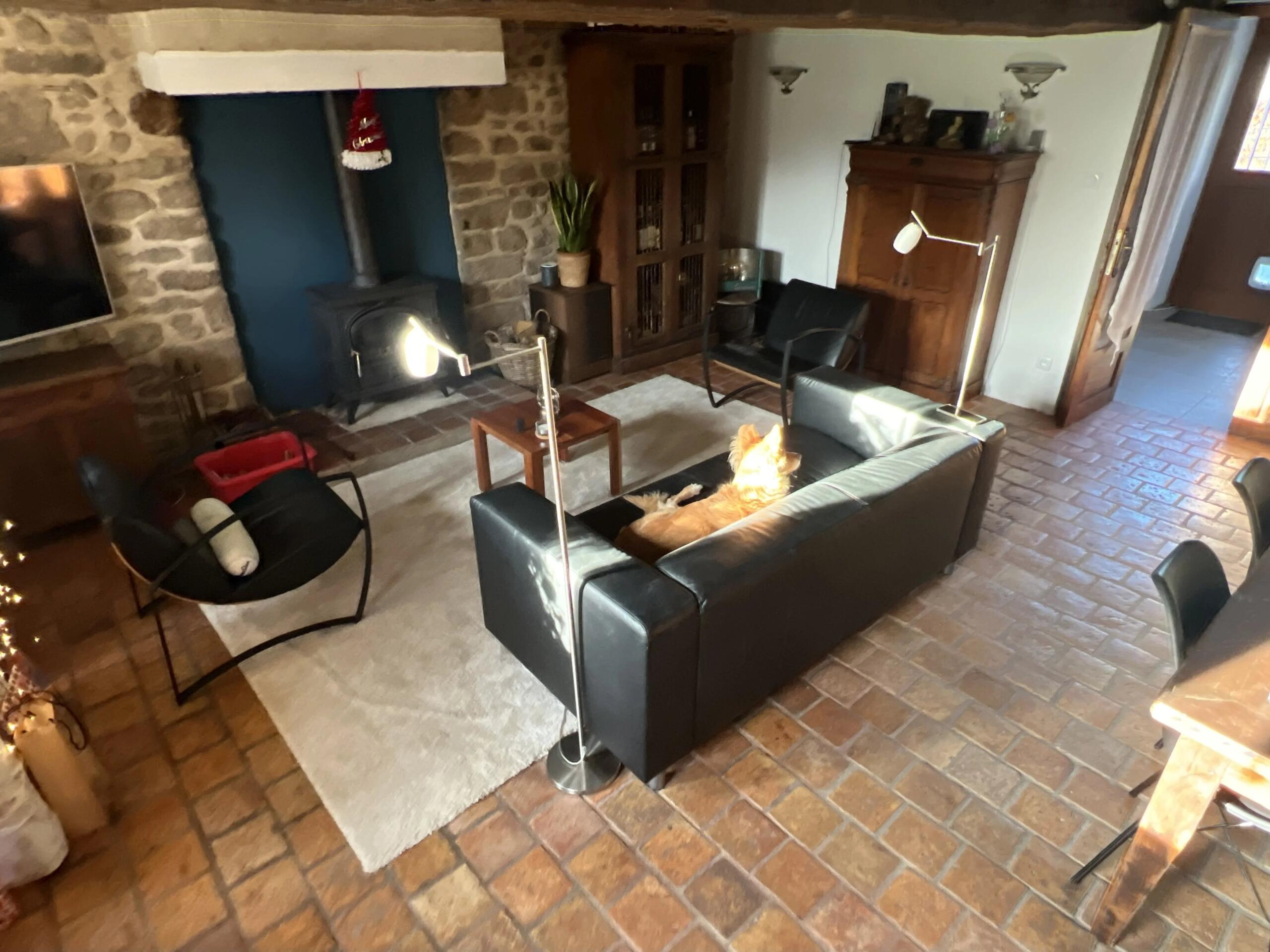 Charming detached two bedroom village house with large barn, Limousin – France – BVI83942