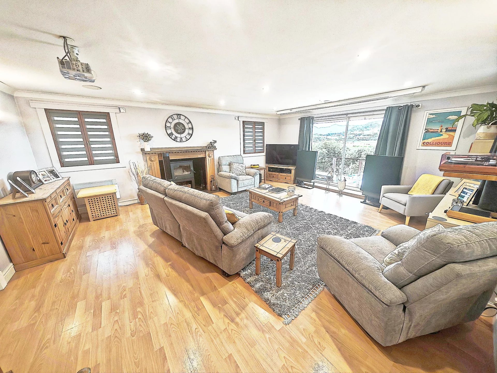 Granes: Contemporary single storey villa with the most stunning views, Languedoc-Roussillon – France – BVI81825