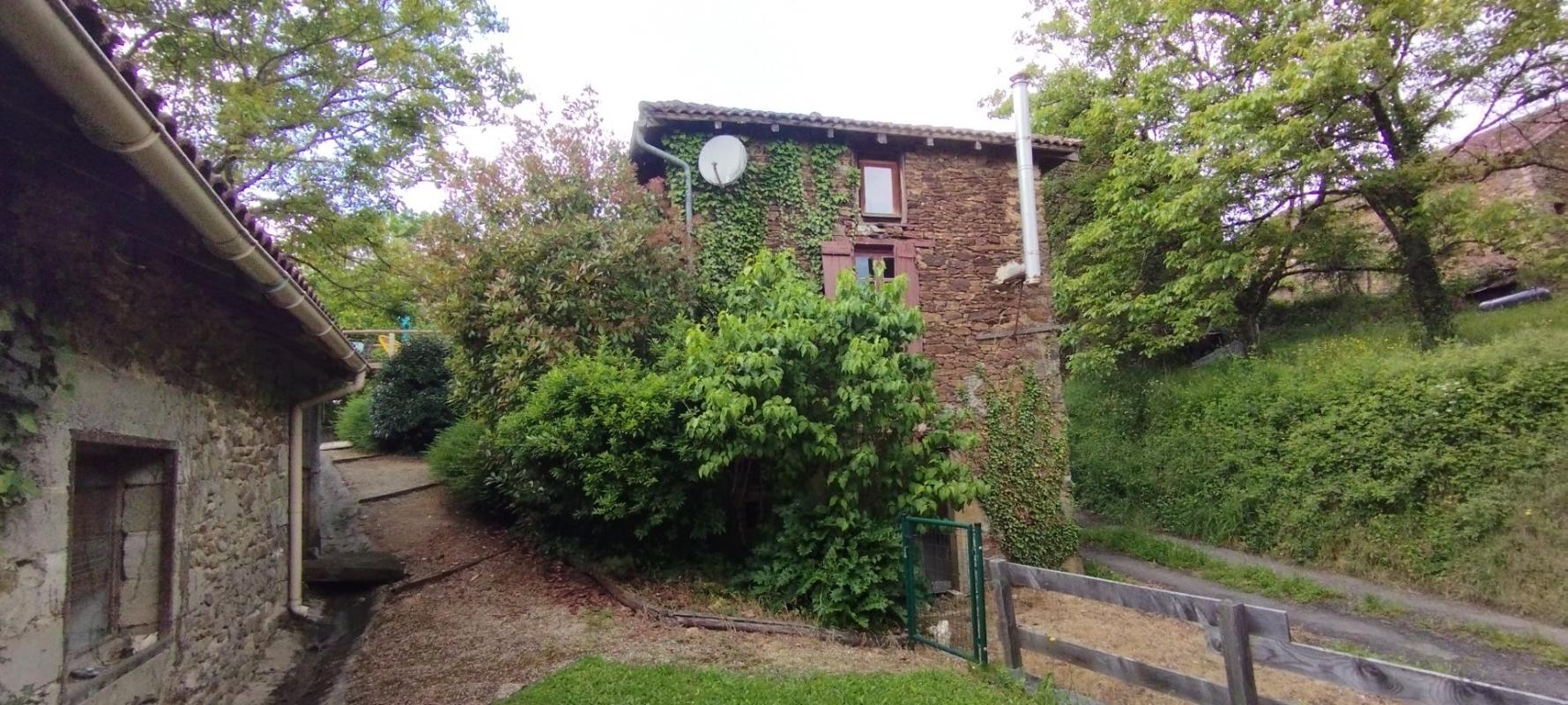 4 bedroom maison in Frayssinhes, Lot, France