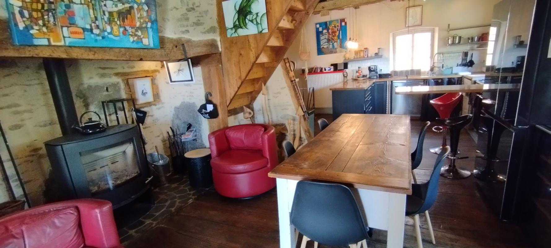 4 bedroom maison in Frayssinhes, Lot, France