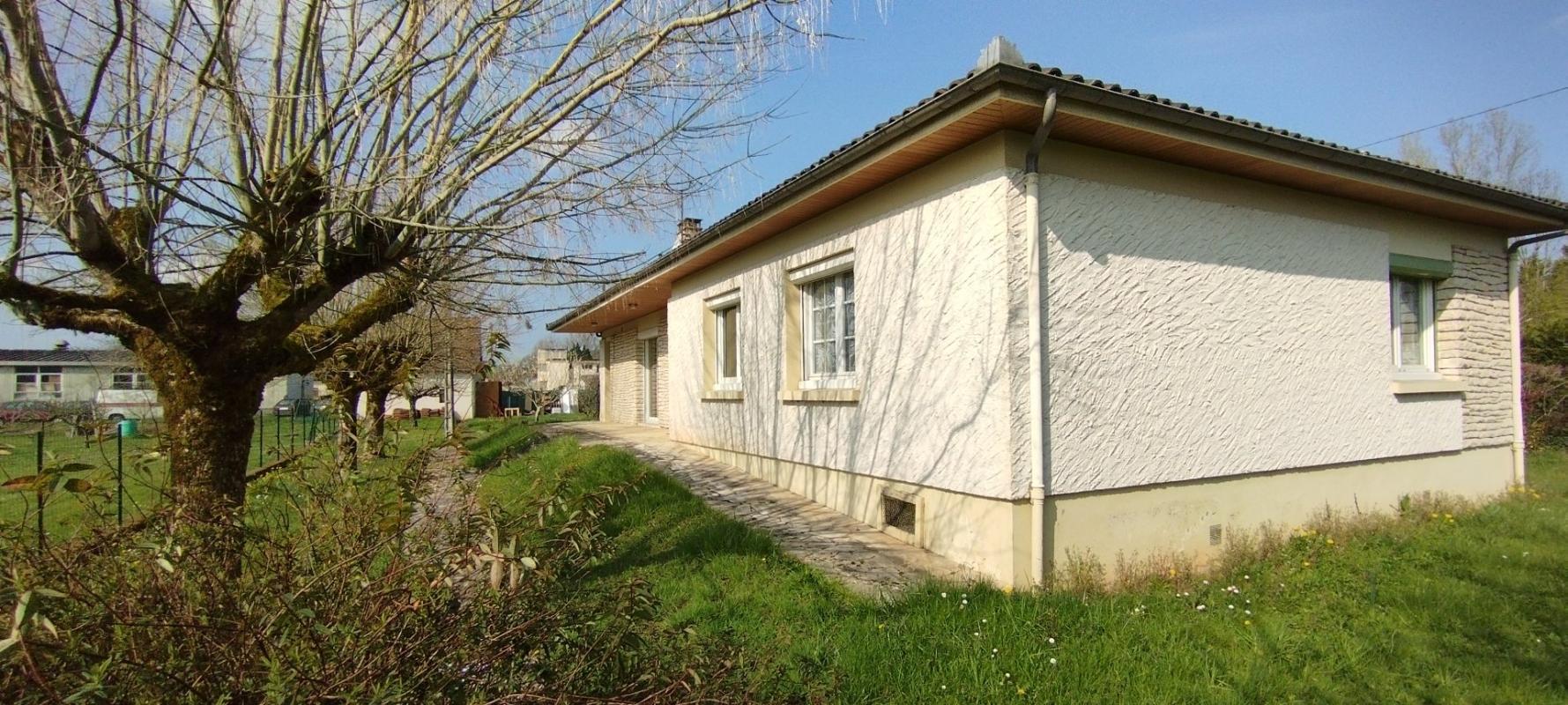 3 bedroom maison in Vayrac, Lot, France