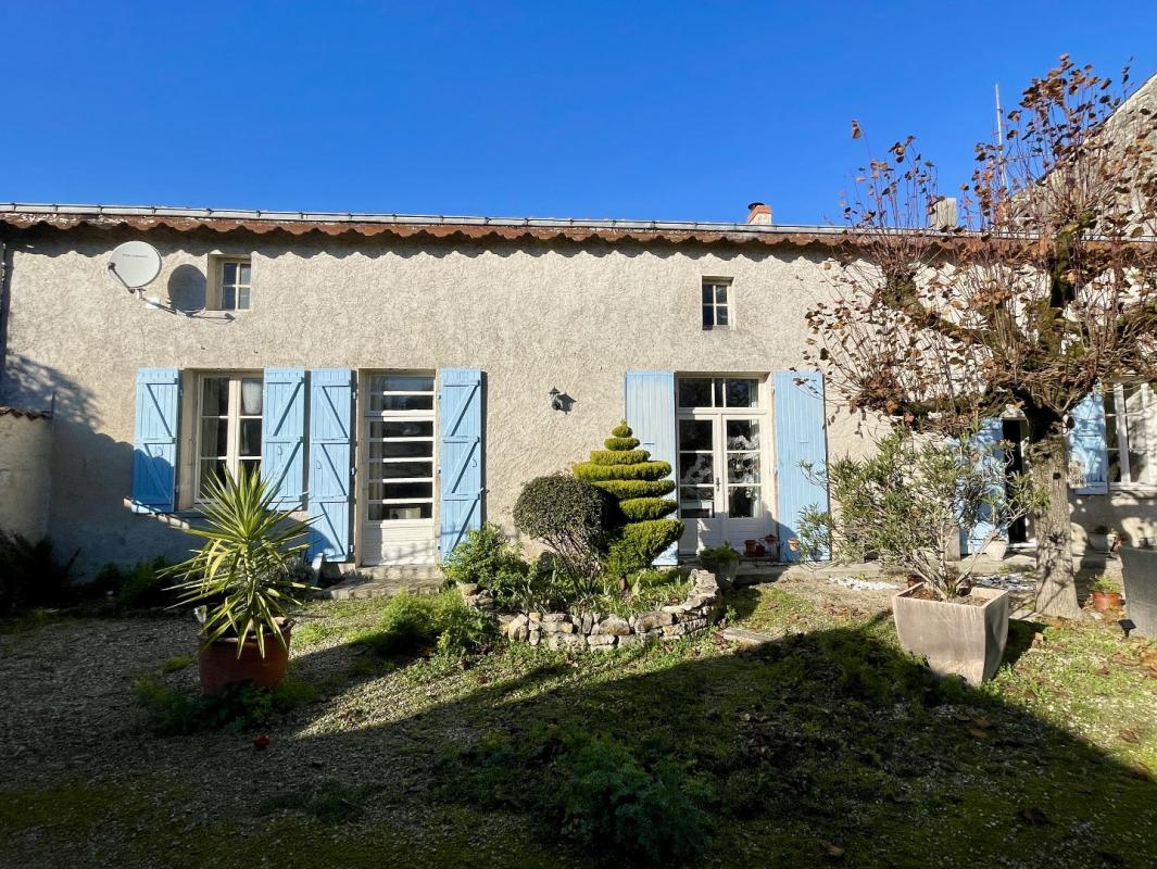 3 bedroom propriete in Les Touches De Perigny, Charente-Maritime, France