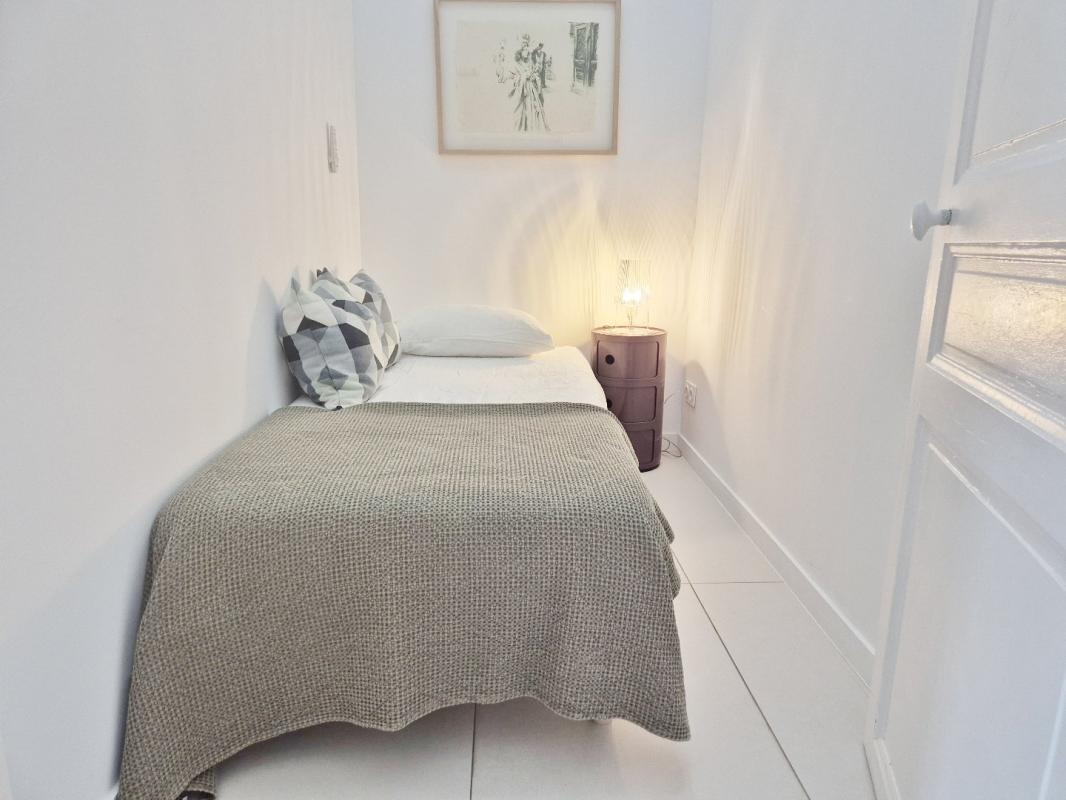 2 bedroom appartement bourgeois in Beziers, Hérault, France