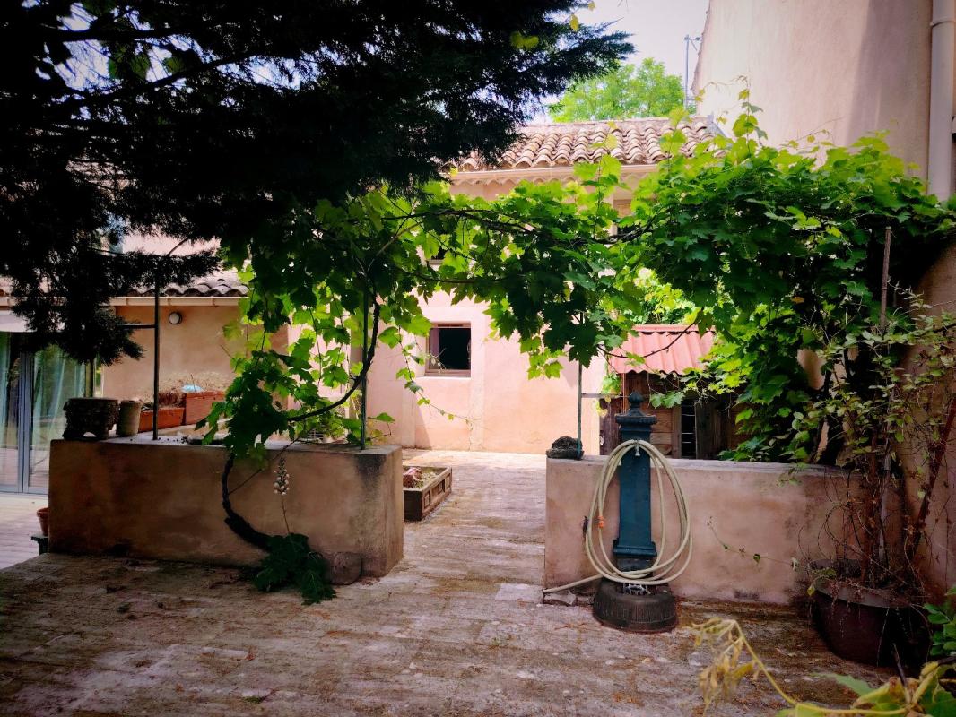 4 bedroom maison individuelle in Carpentras, Vaucluse, France