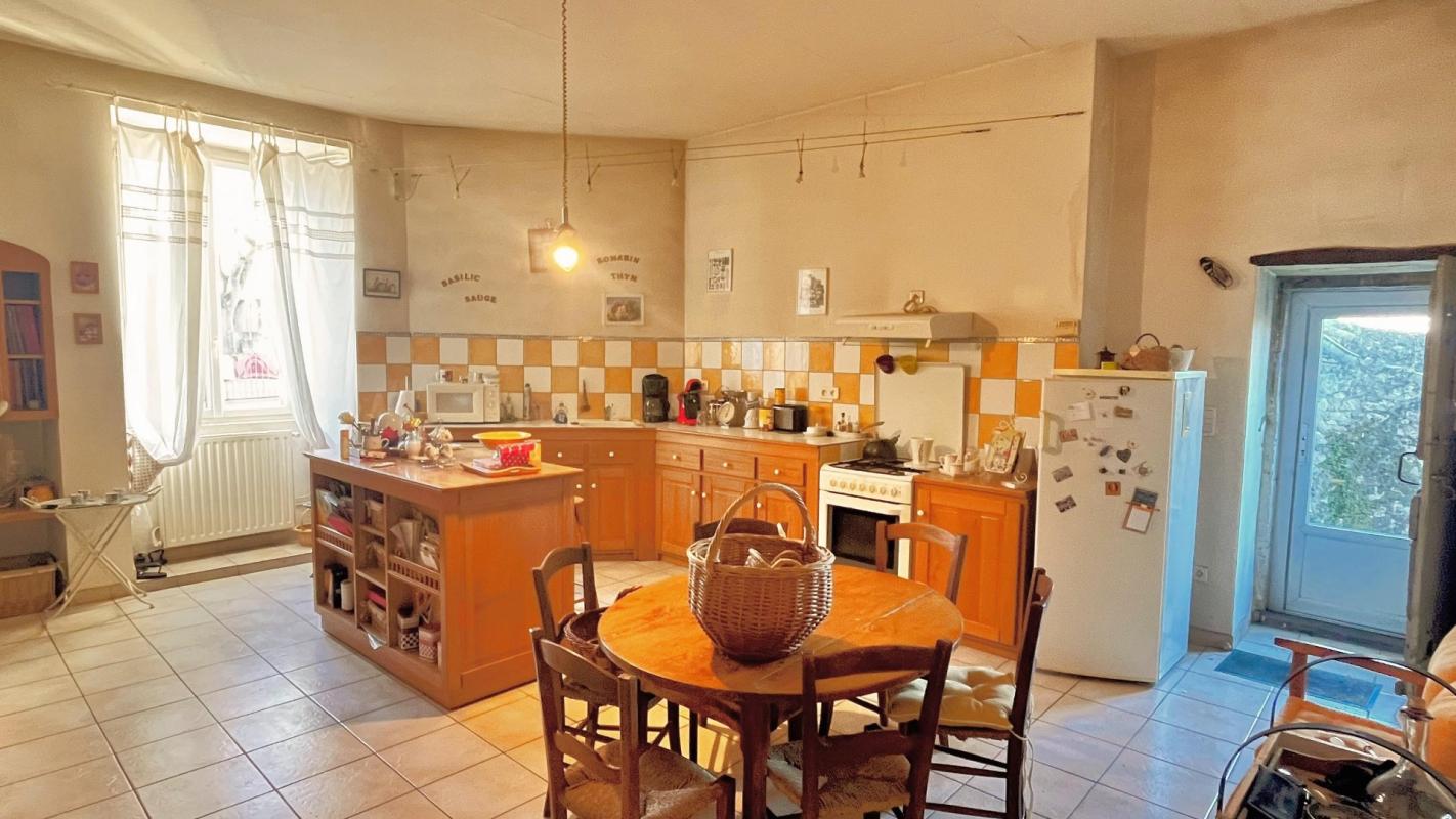 5 bedroom maison de village in Lauzerte, Tarn-et-Garonne, France