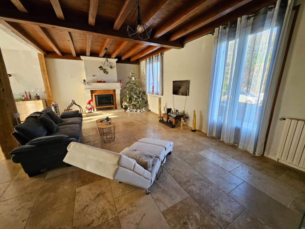 3 bedroom maison in Bassilac, Dordogne, France