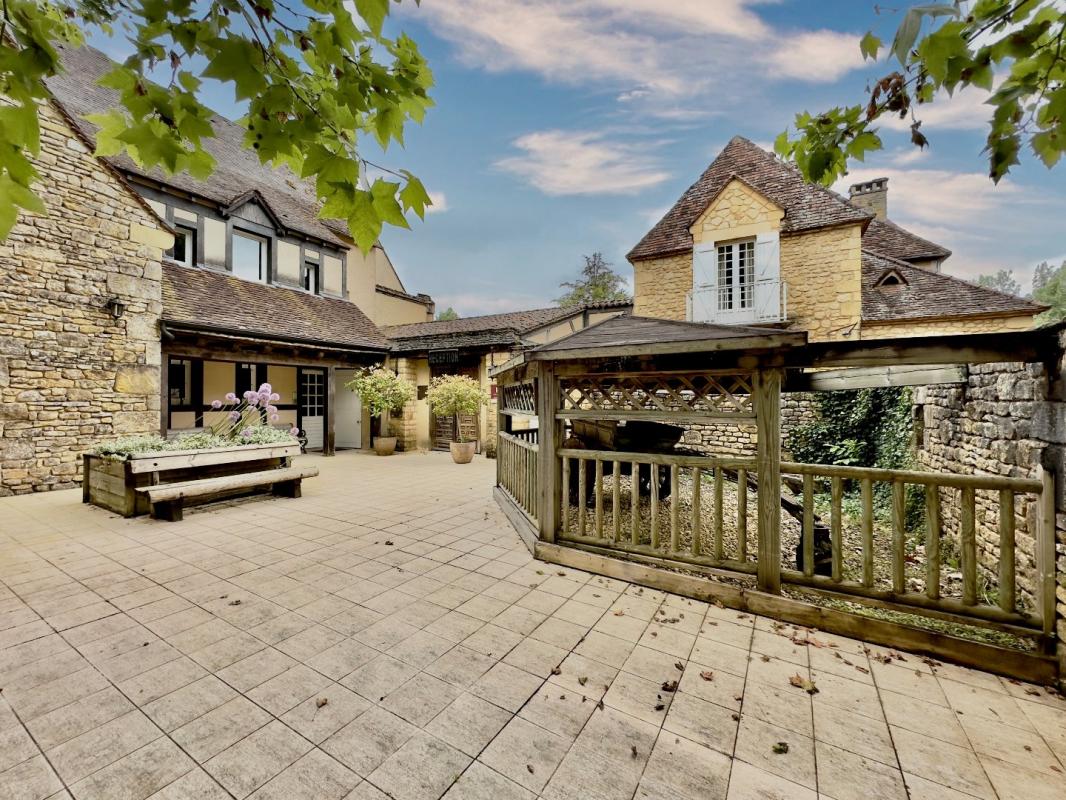 38 bedroom demeure in Sarlat La Caneda, Dordogne, France