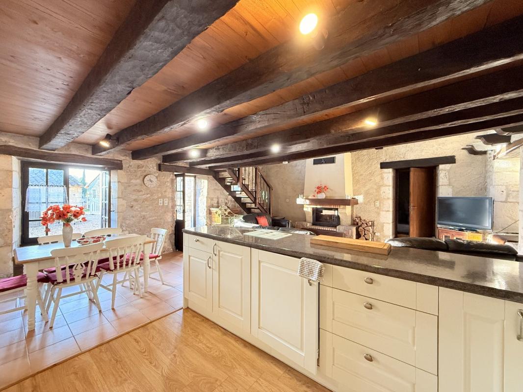 4 bedroom maison in Grassac, Charente, France