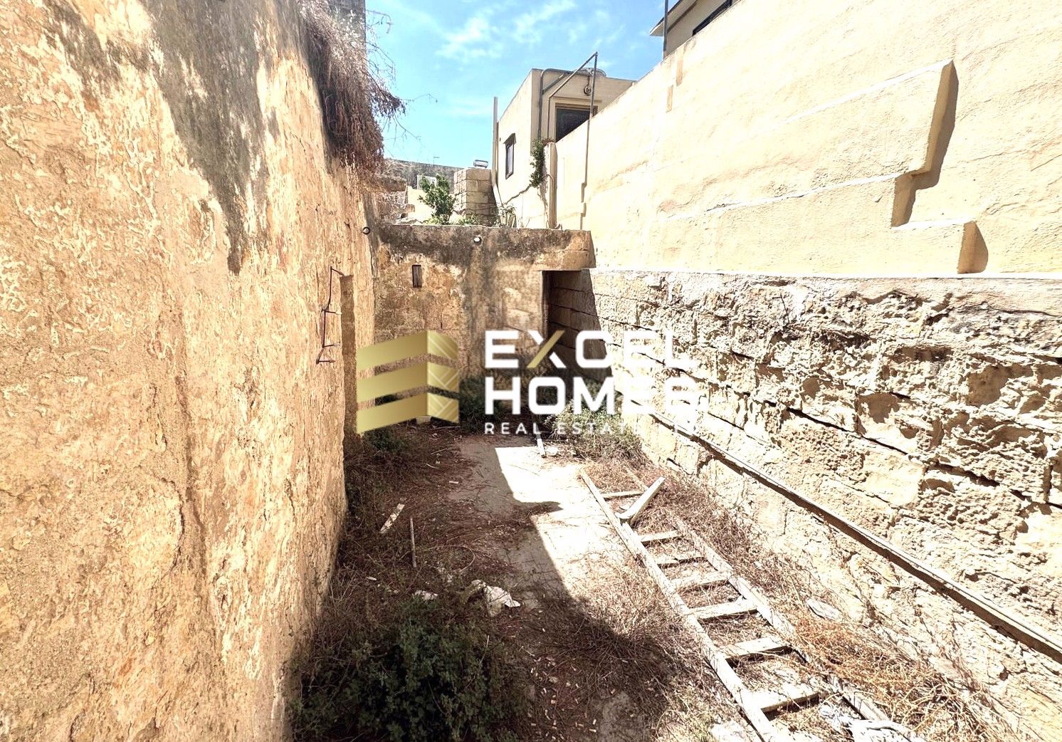 4 bedroom Character House in Birkirkara, Malta – 65595