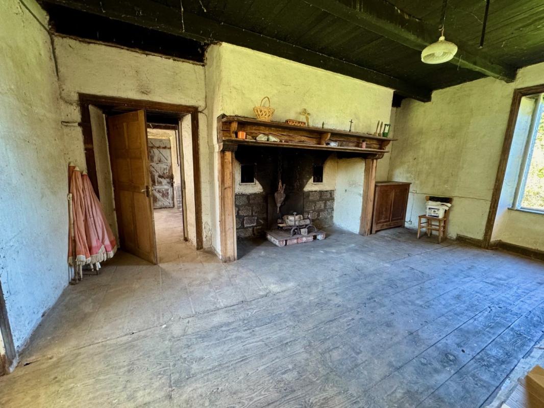 3 bedroom corps de ferme in Montsalvy, Cantal, France