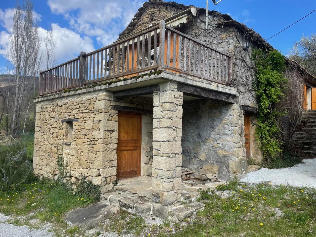 2 bedroom maison de campagne in Braux, Alpes-de-Haute-Provence, France
