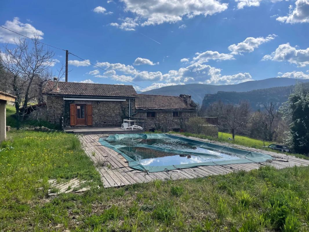 2 bedroom maison de campagne in Braux, Alpes-de-Haute-Provence, France