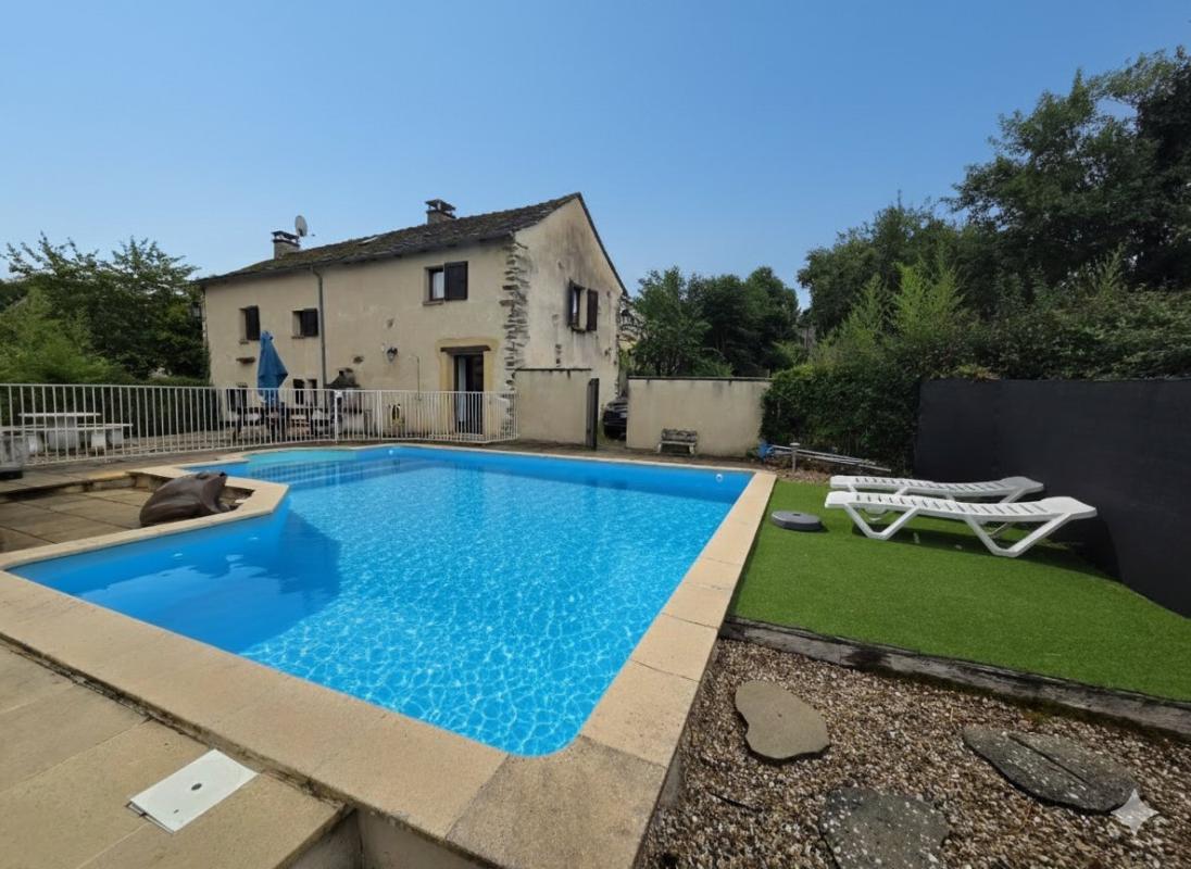 4 bedroom maison in Cabanes, Aveyron, France