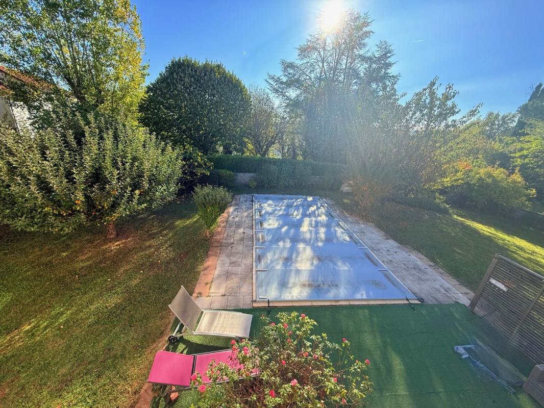 5 bedroom maison in Cahors, Lot, France