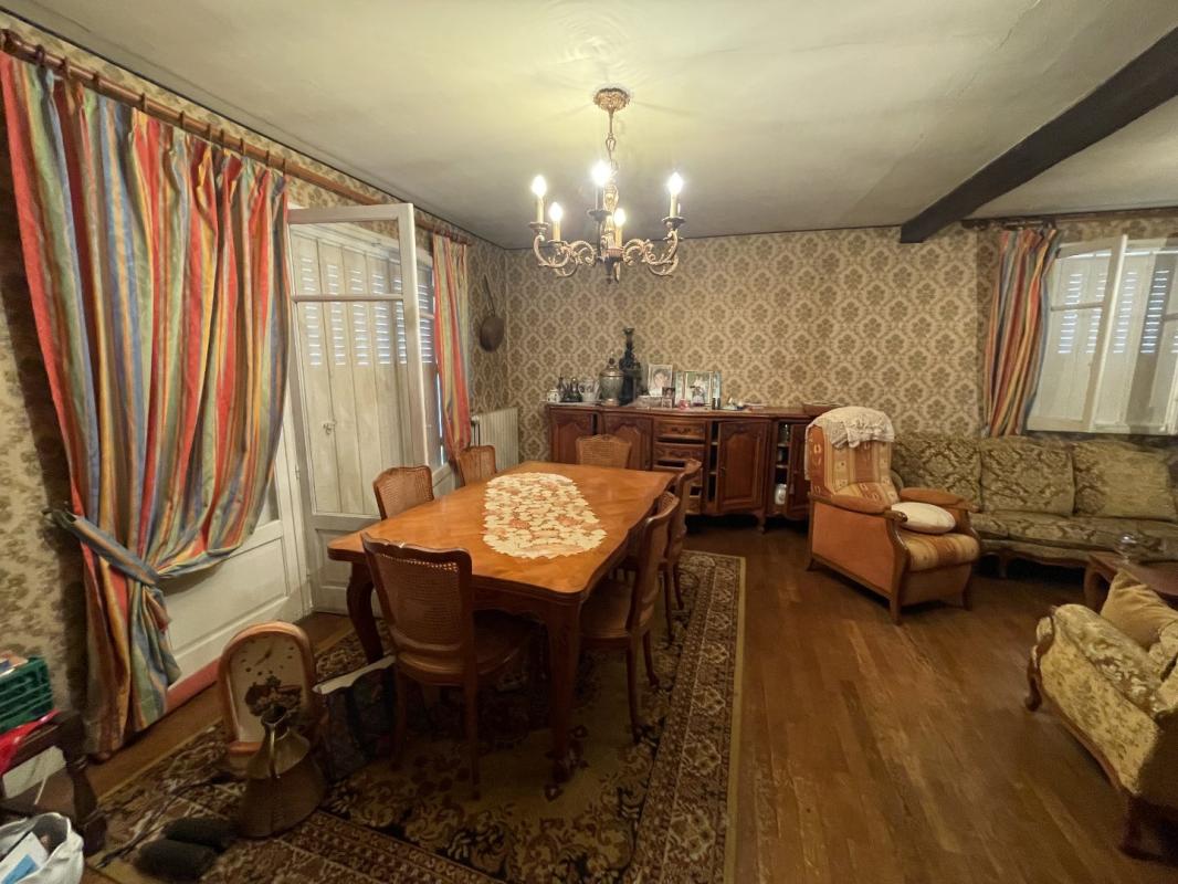 4 bedroom maison in Troche, Corrèze, France