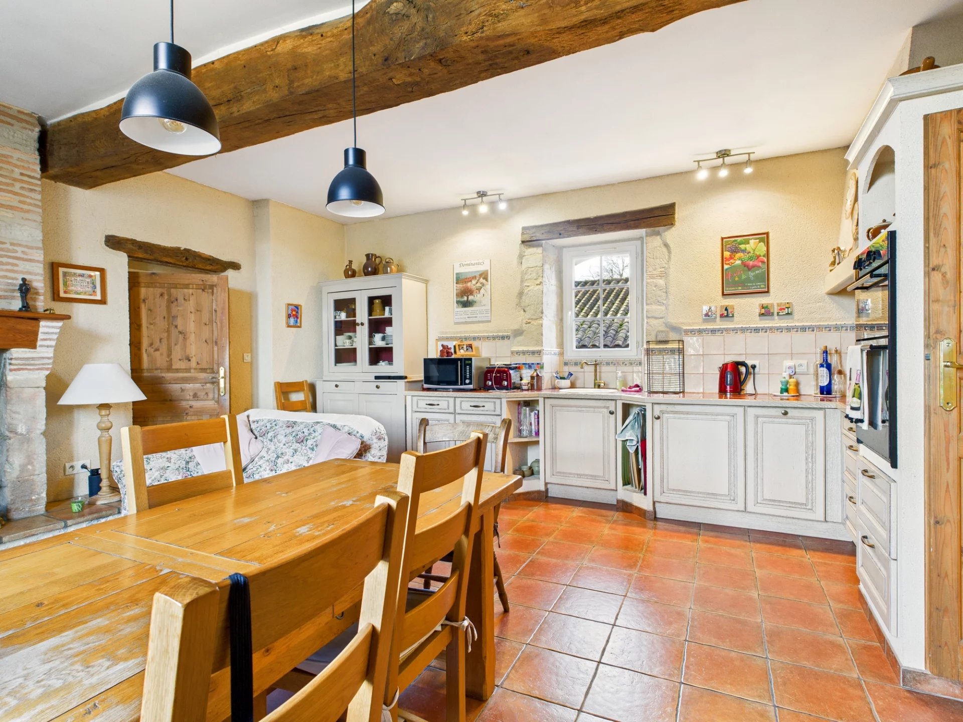 Fabulous Farmhouse with Pool and Outbuildings Offering Potential, Aquitaine – France – BVI82592