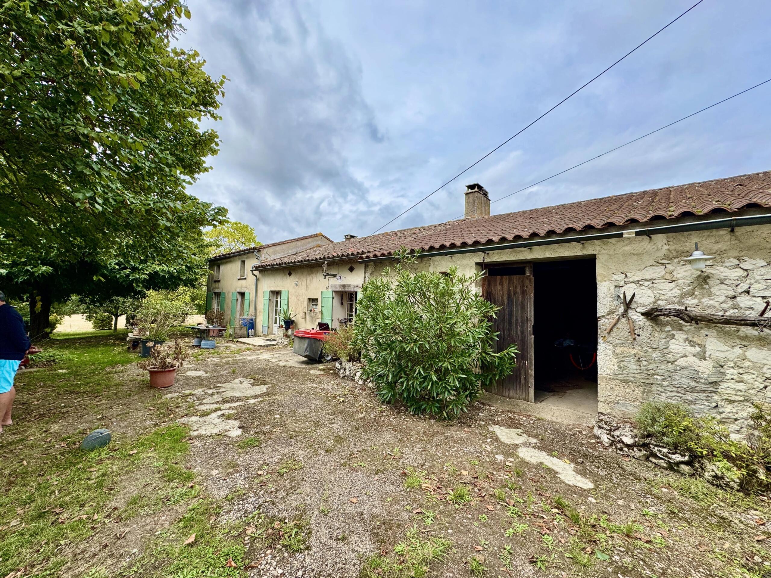 2-bed stone cottage close to amenities, Aquitaine – France – BVI82859