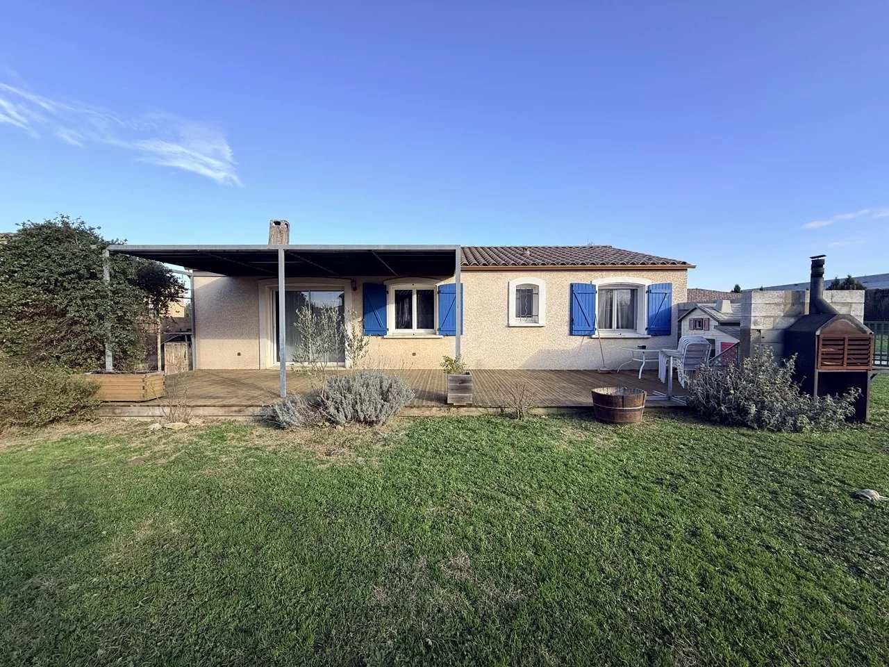 Single-story house with garage and land – near Carcassonne – perfect for holidays or main residence, Languedoc-Roussillon – France – BVI83965