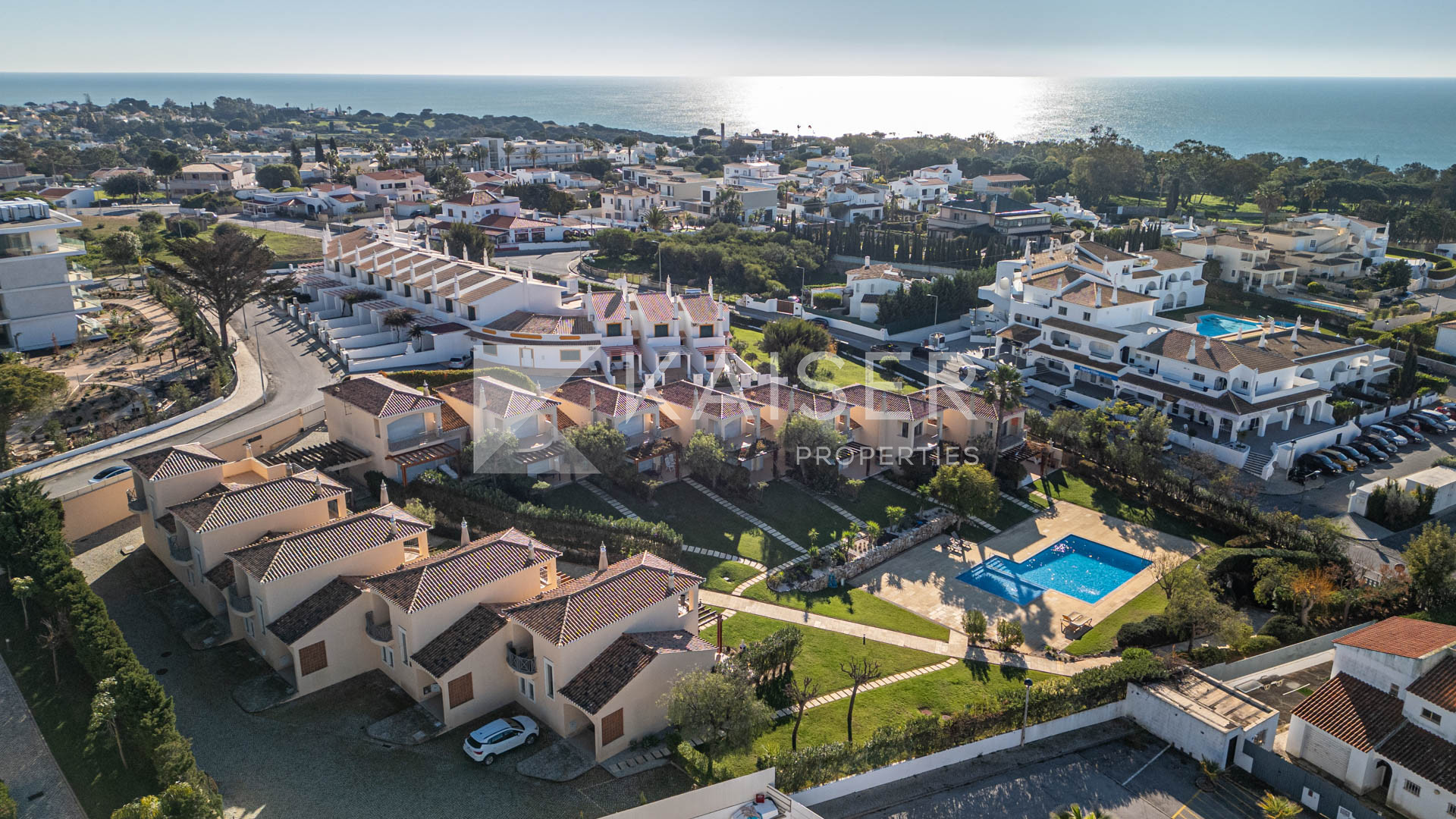 2 bedroom Townhouse house in Albufeira, Portugal – KP1320