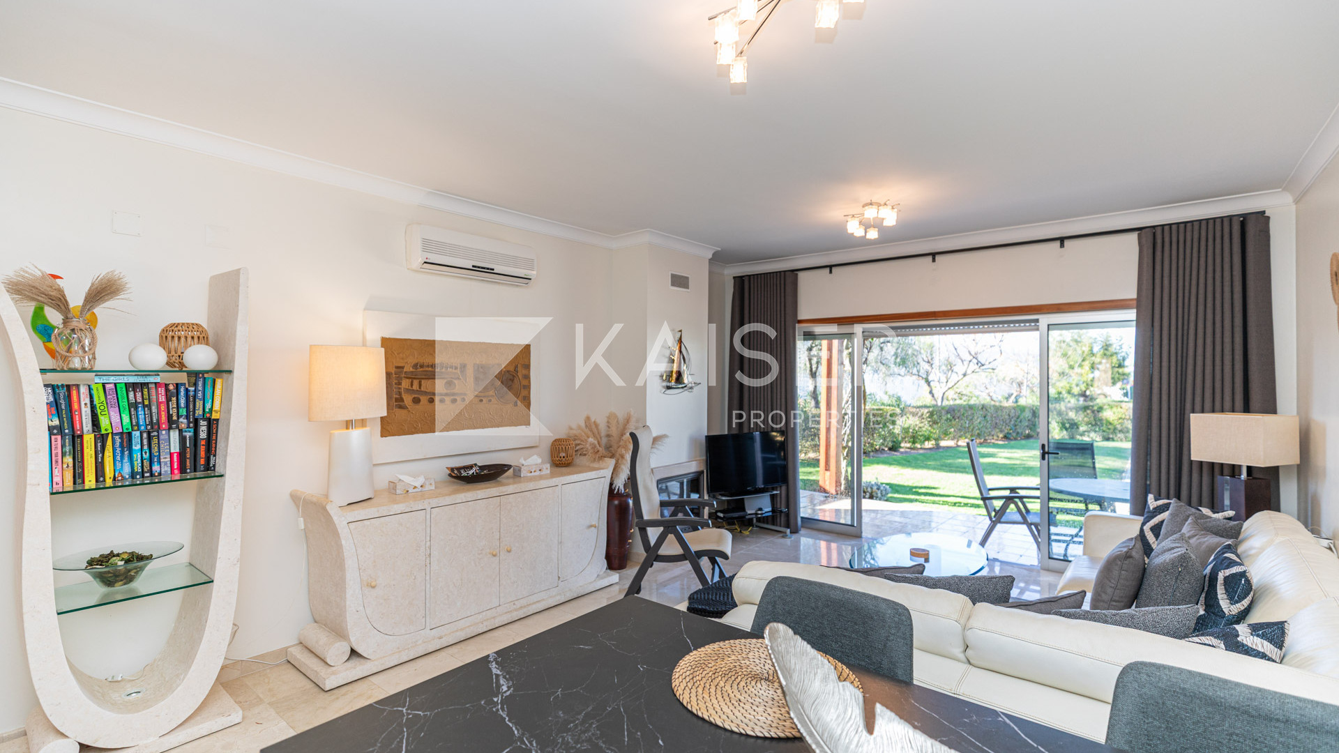 2 bedroom Townhouse house in Albufeira, Portugal – KP1320