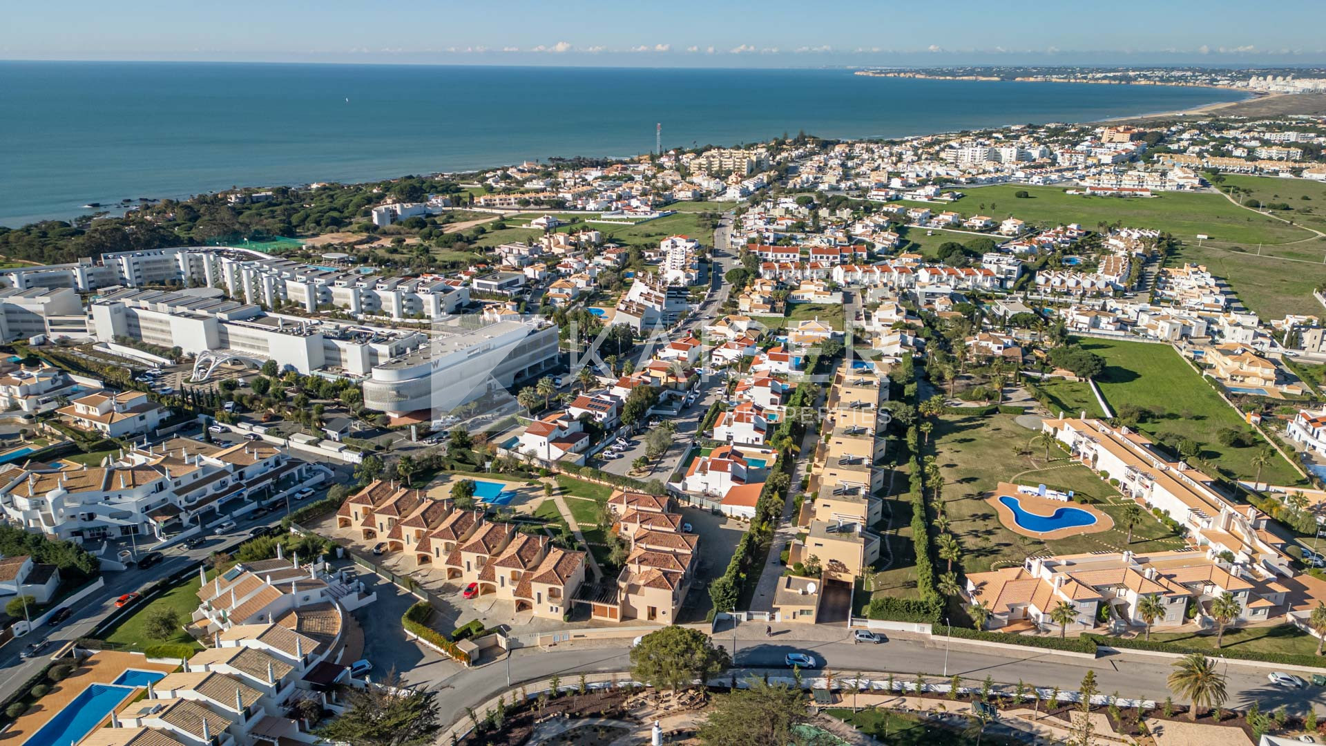 2 bedroom Townhouse house in Albufeira, Portugal – KP1320